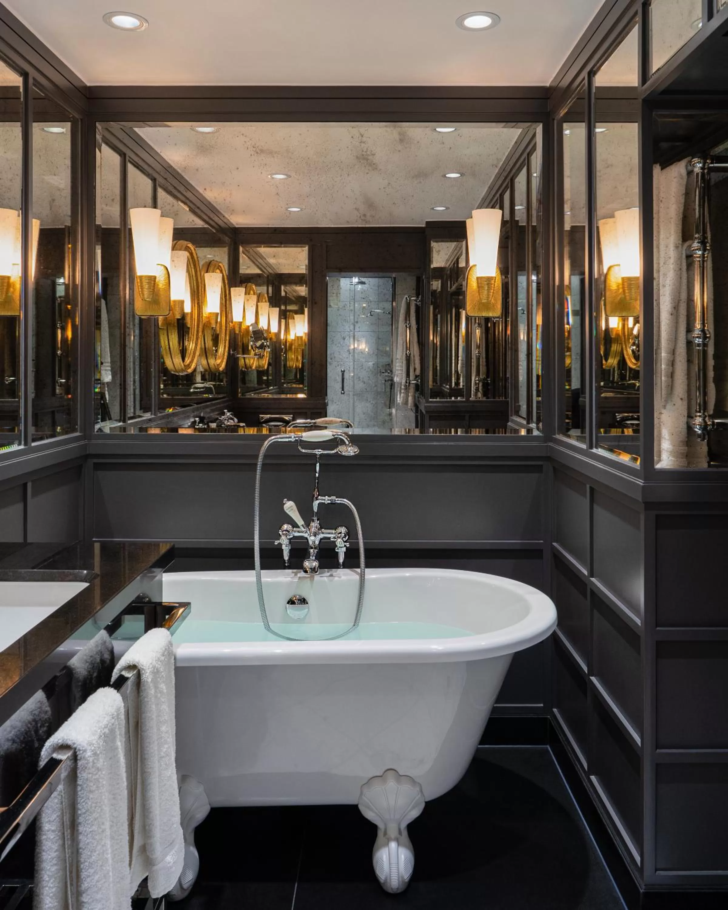 Bathroom in 11 Cadogan Gardens and The Apartments by Iconic Luxury Hotels