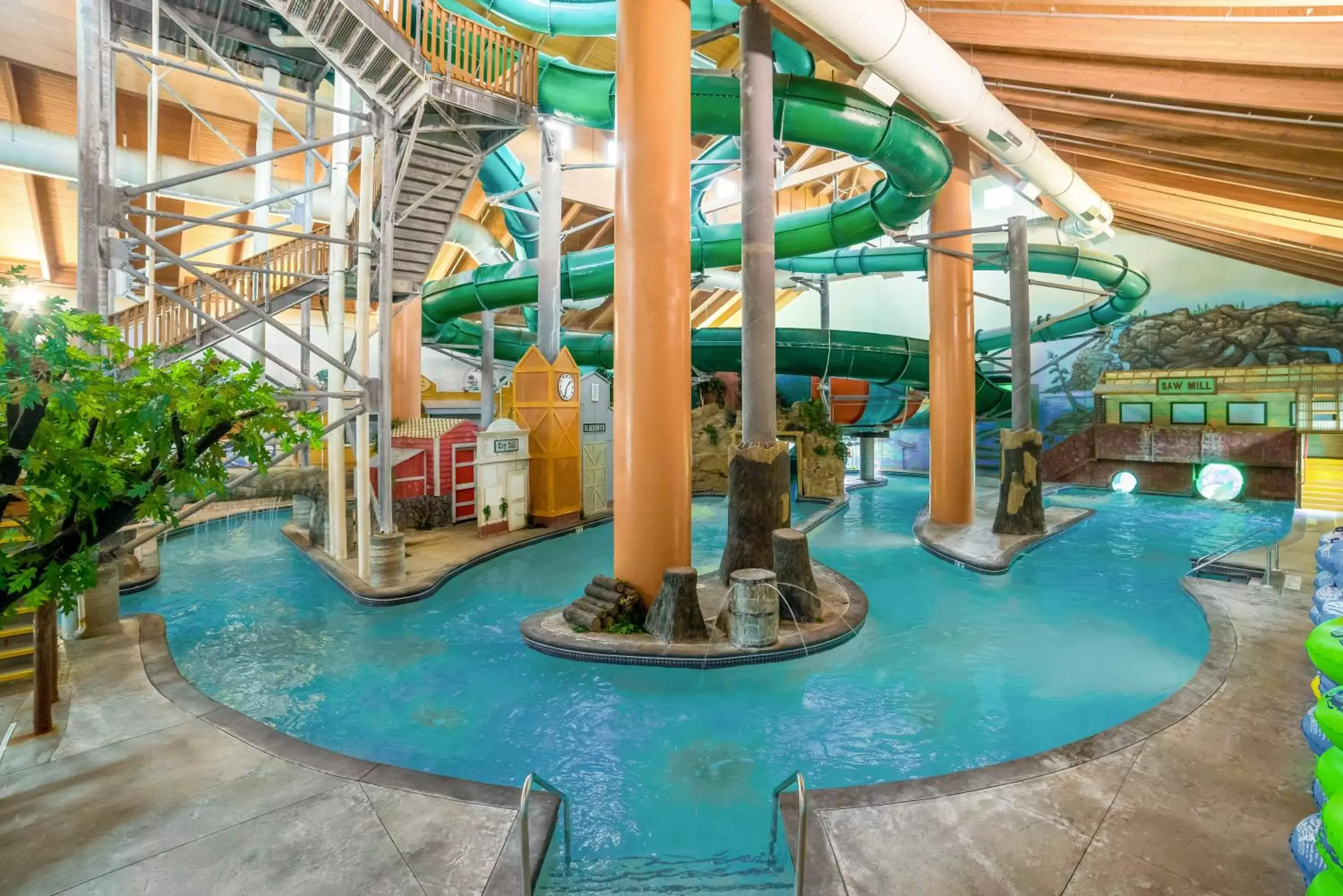 Swimming pool, Water Park in Wyndham Garden Otsego-Minneapolis