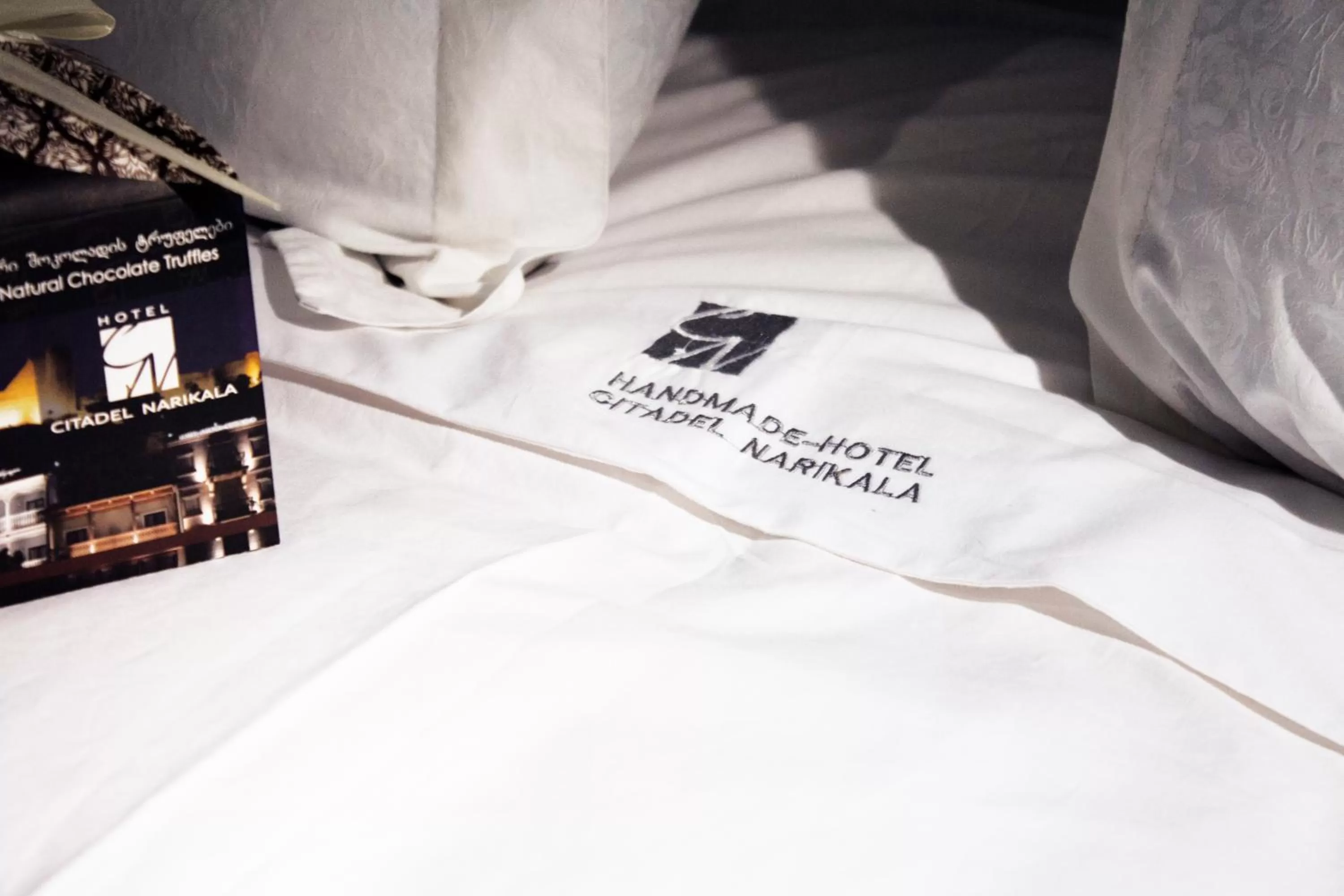 Bed in Citadel Narikala Hotel