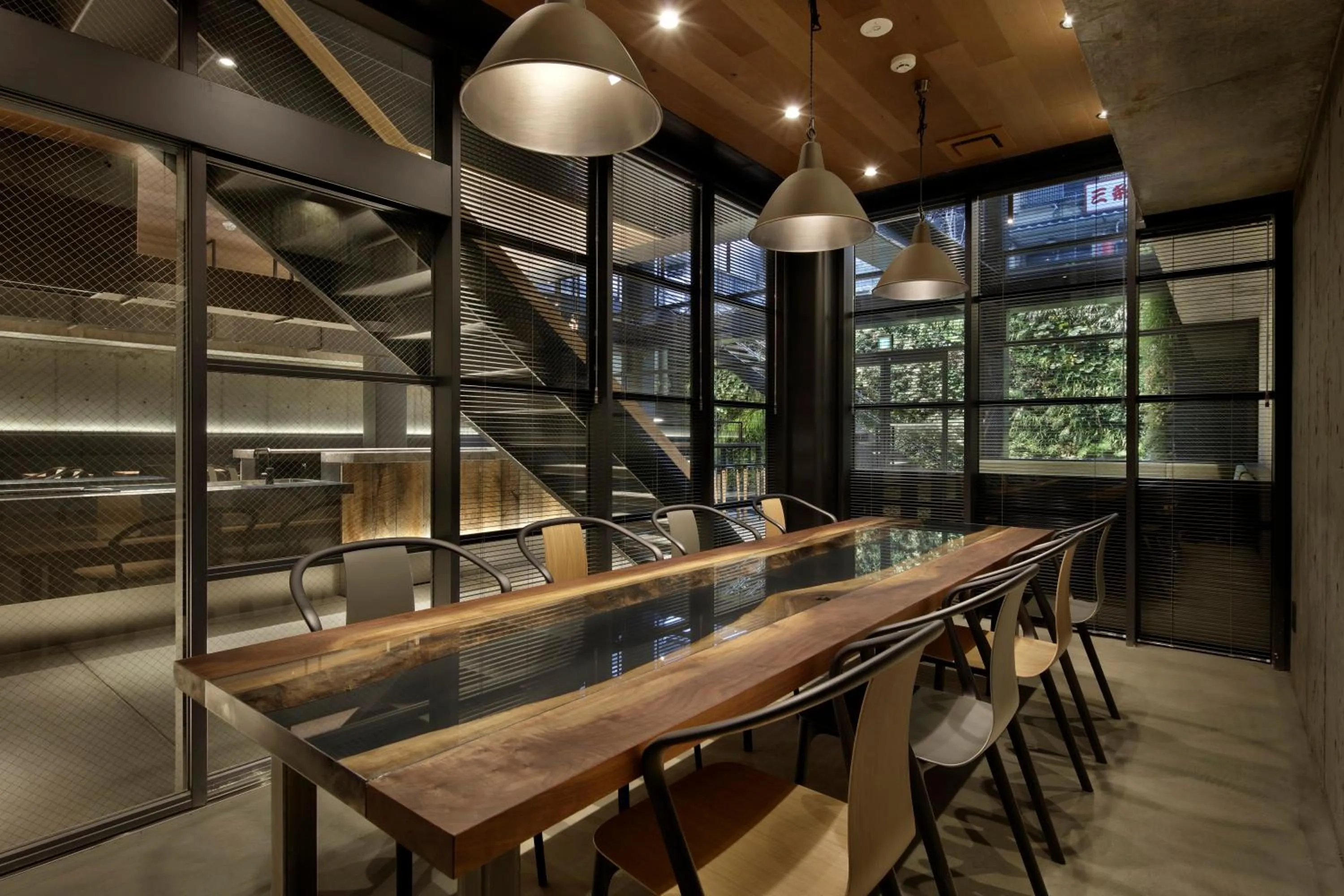 Communal lounge/ TV room in Piece Hostel Sanjo