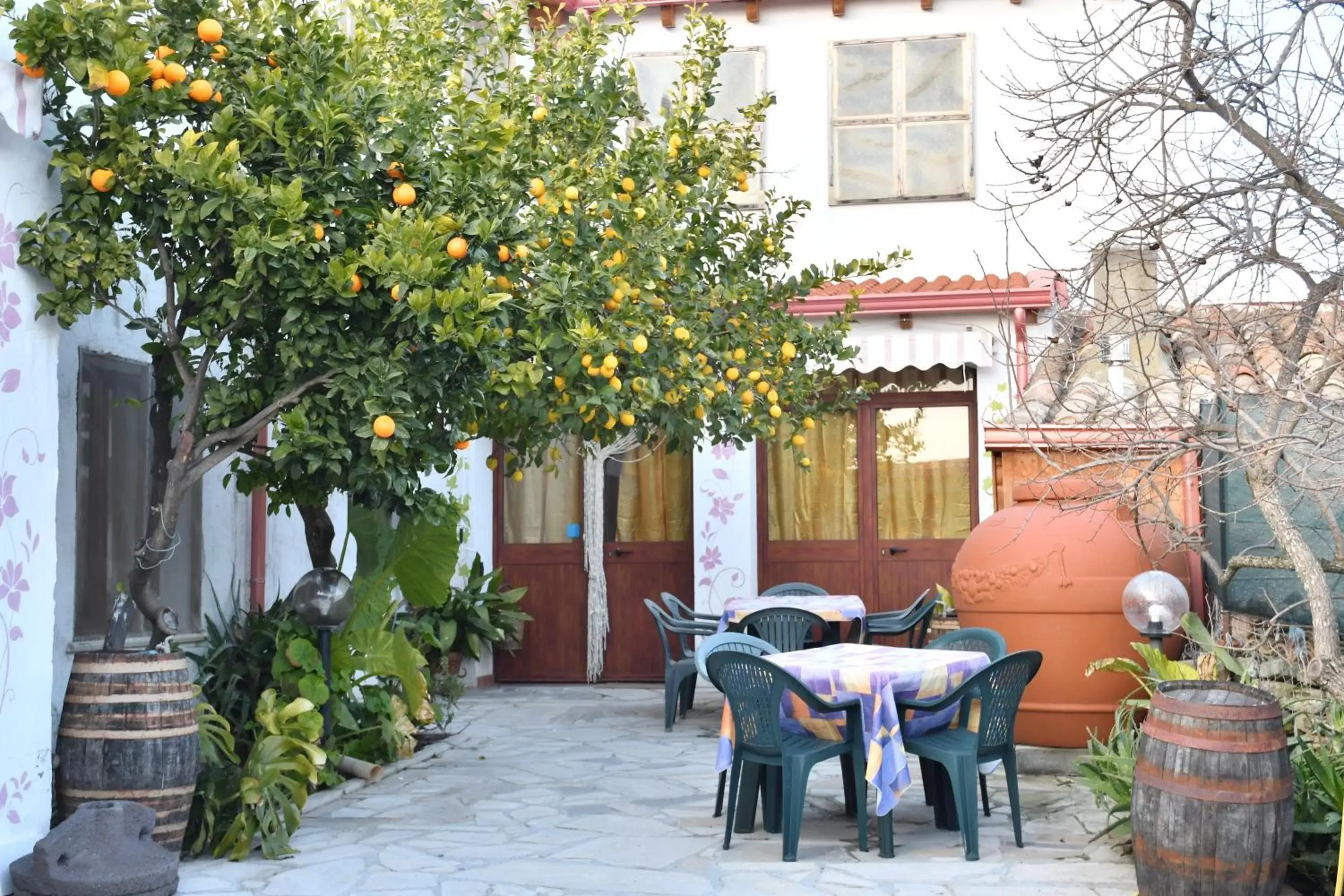 Facade/entrance in B&B Mitzixeddas Sa Domu de Braxia