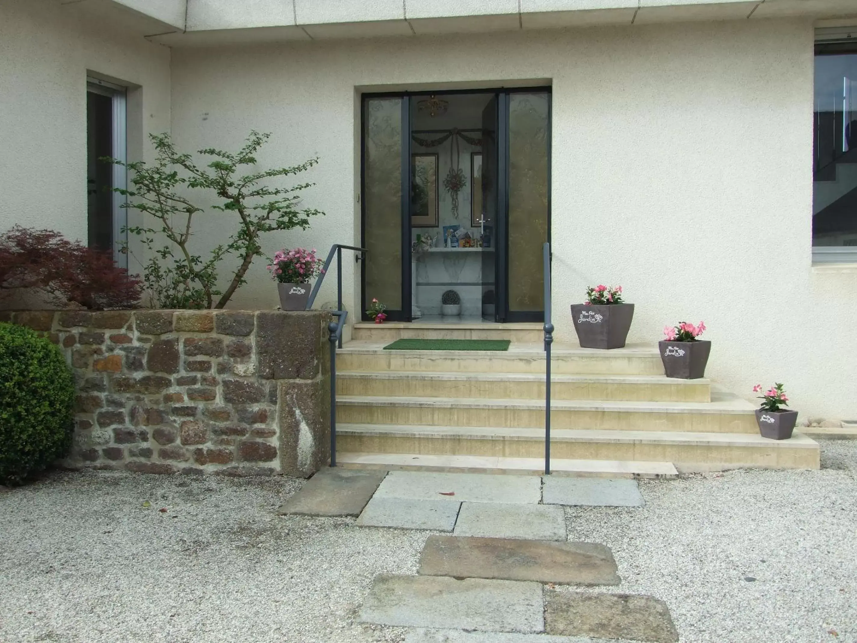 Facade/Entrance in il giardino F Heudier ,E Decourcy ,Tessy sur vire Manche