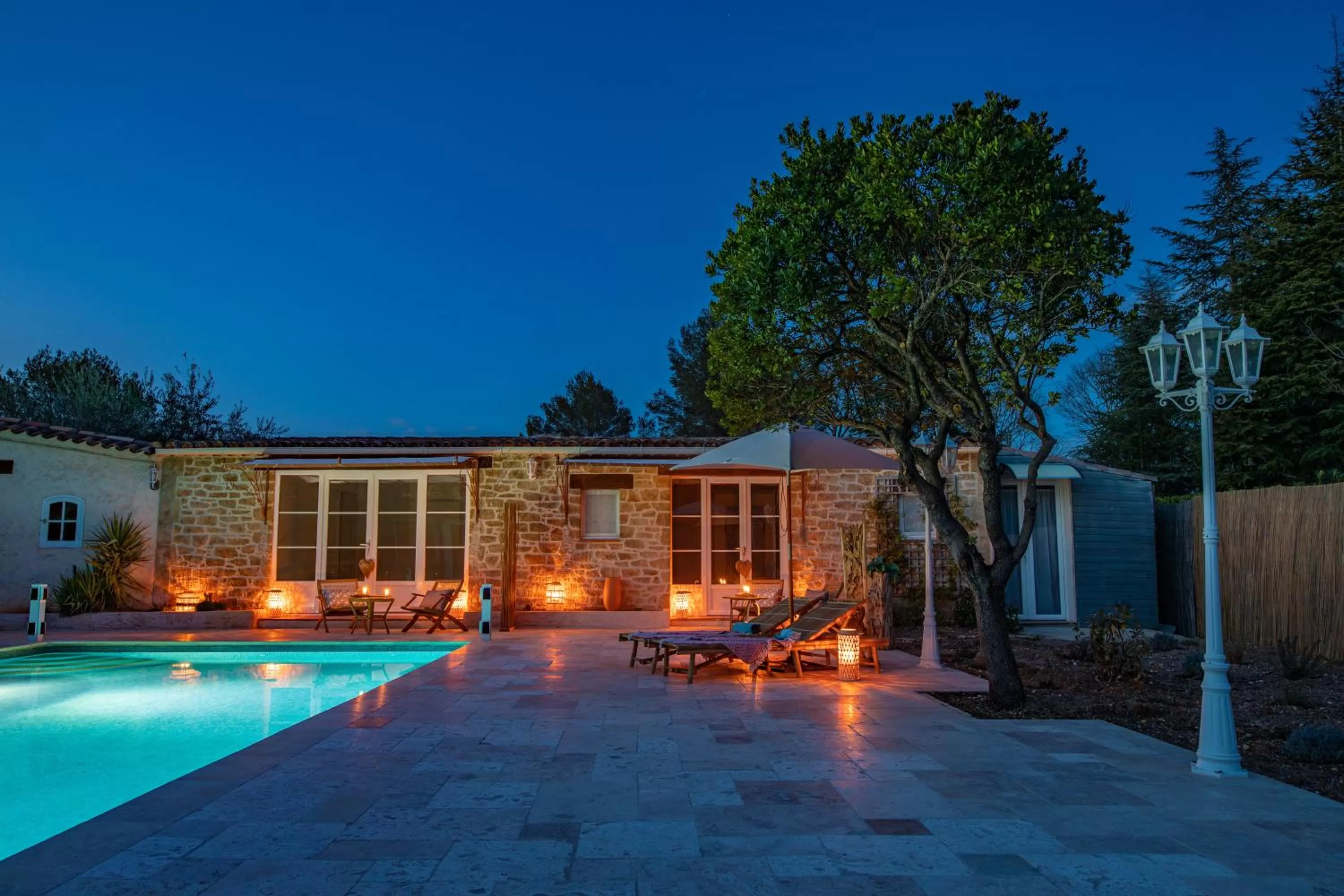 Patio, Property Building in La Bastide du Mûrier