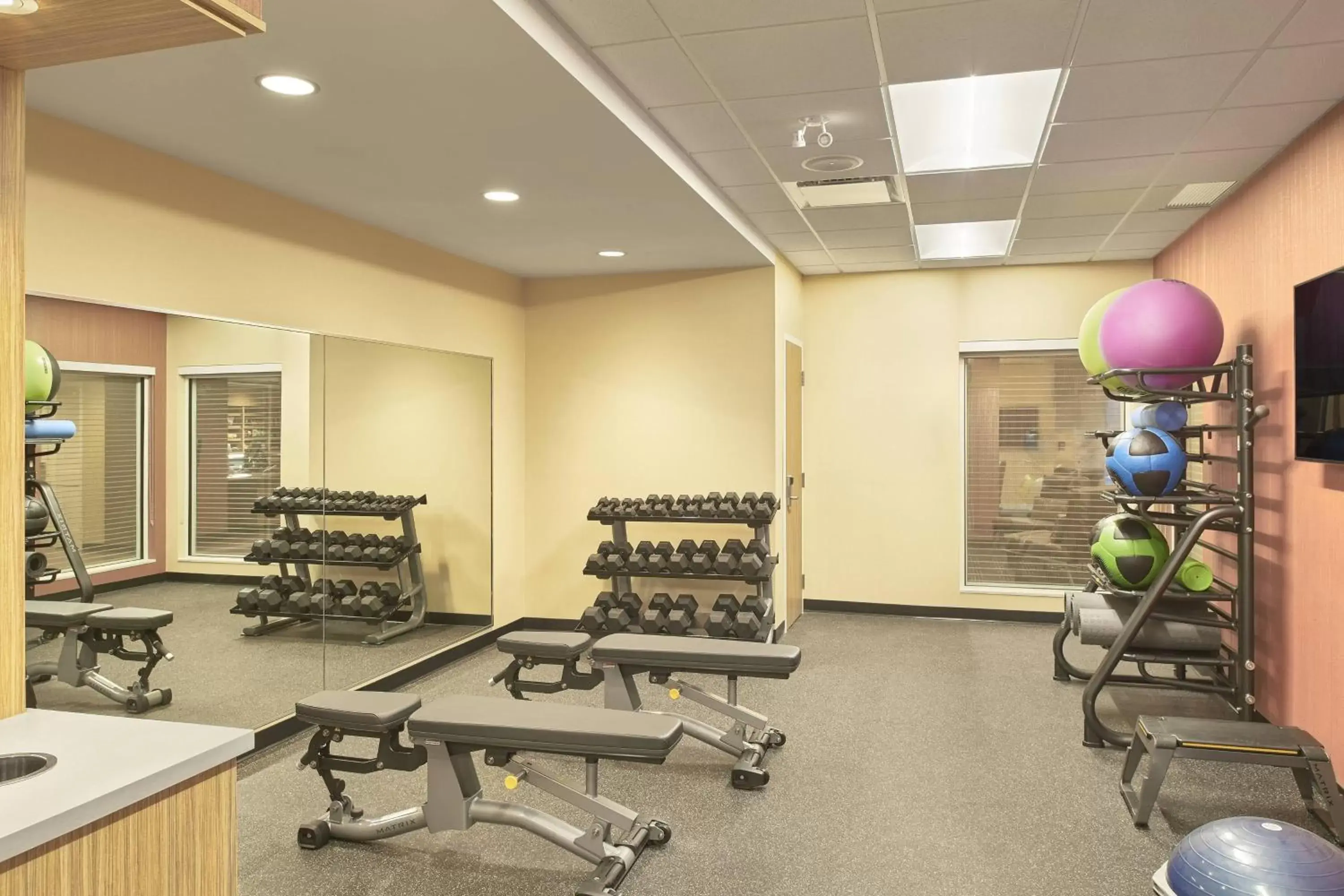 Fitness centre/facilities, Fitness Center/Facilities in TownePlace Suites by Marriott Medicine Hat