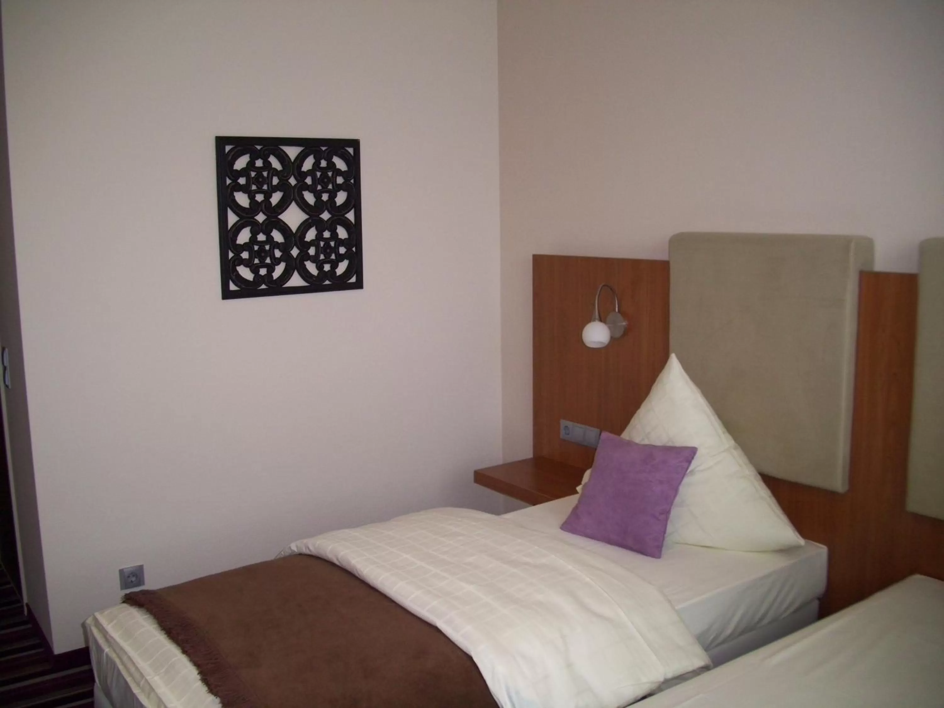 View (from property/room), Bed in Qualitel Hilpoltstein