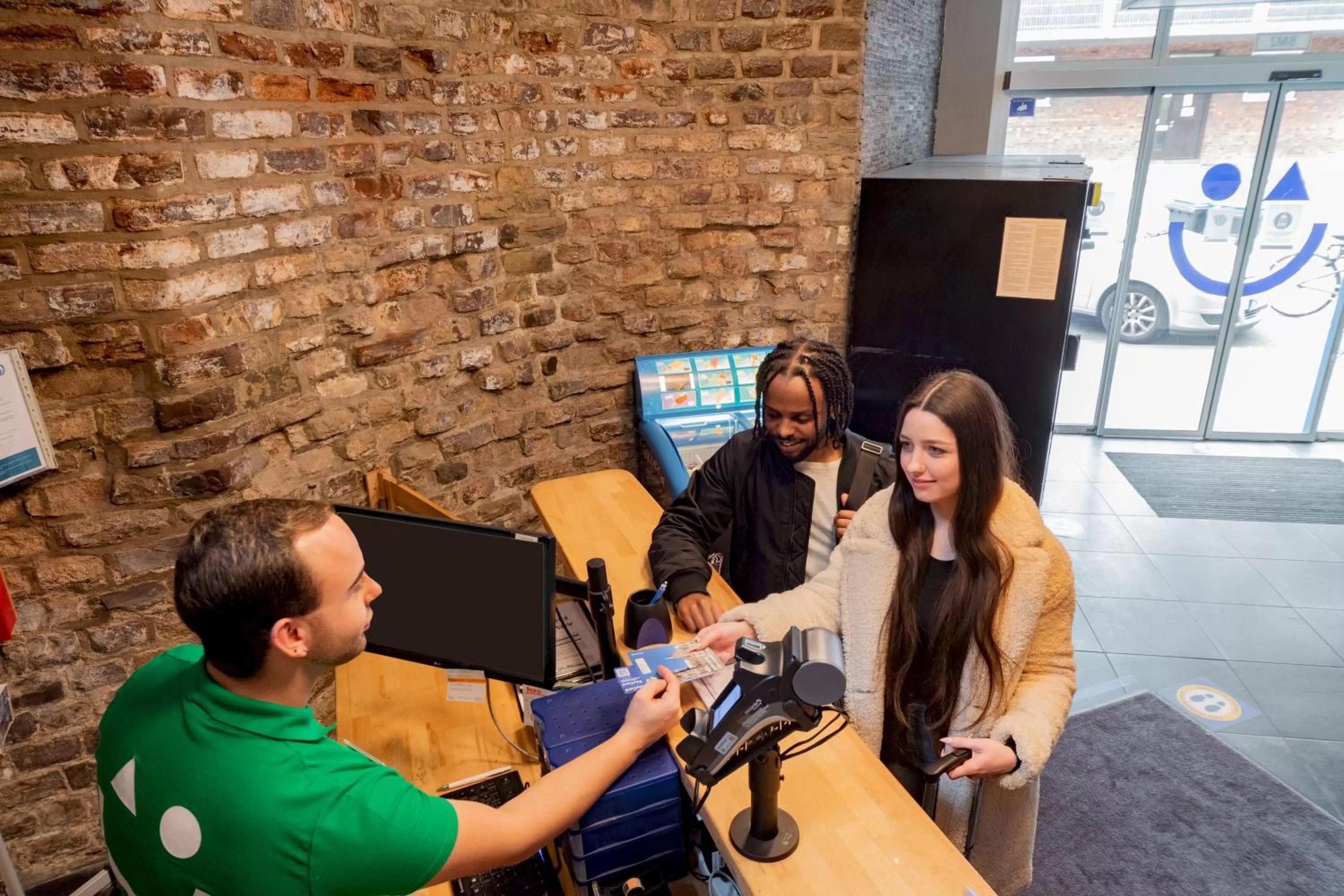 Lobby or reception in a&o Köln Dom