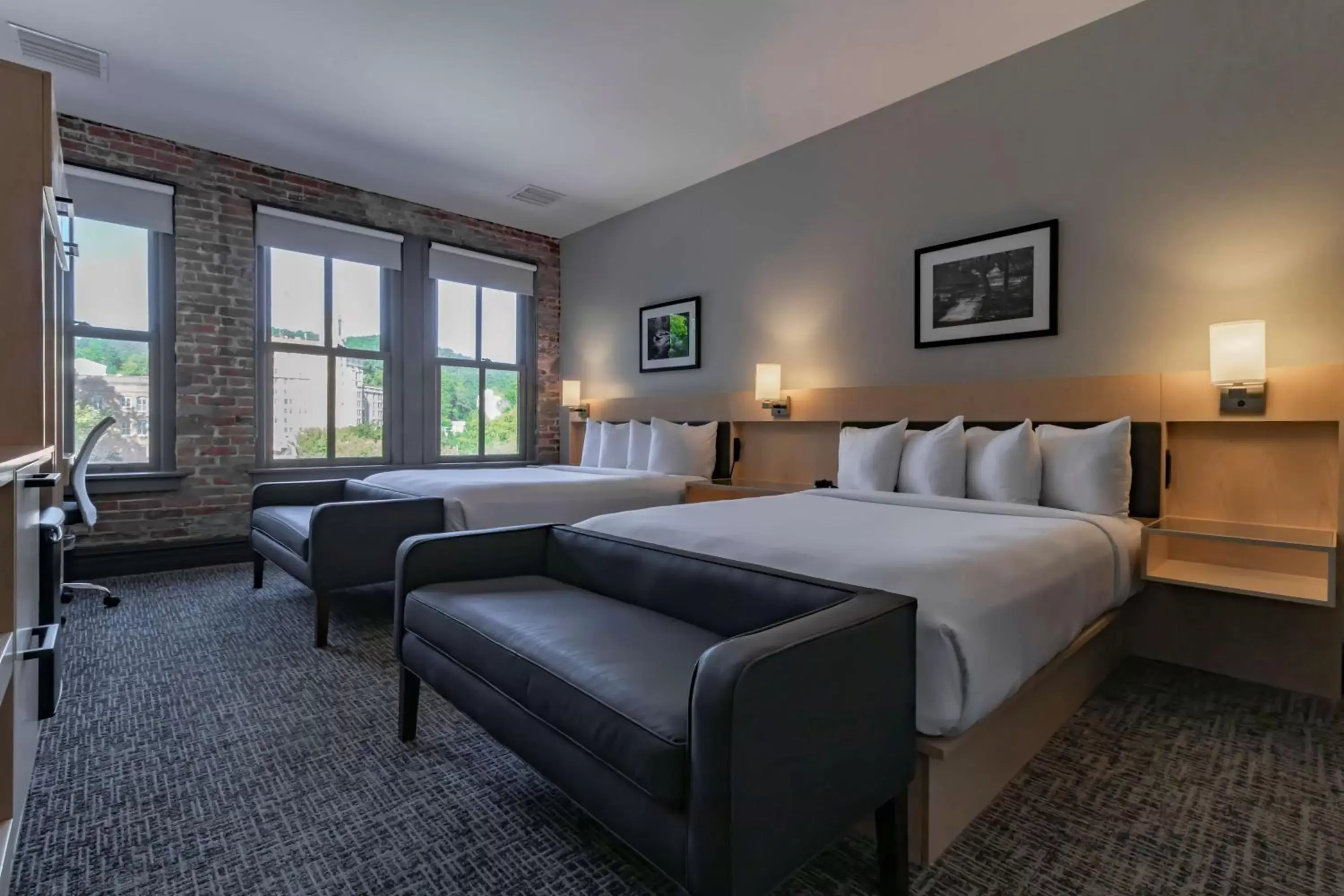 Bed in The Waters Hot Springs, Tapestry Collection by Hilton Bed in The Waters Hot Springs, Tapestry Collection by Hilton