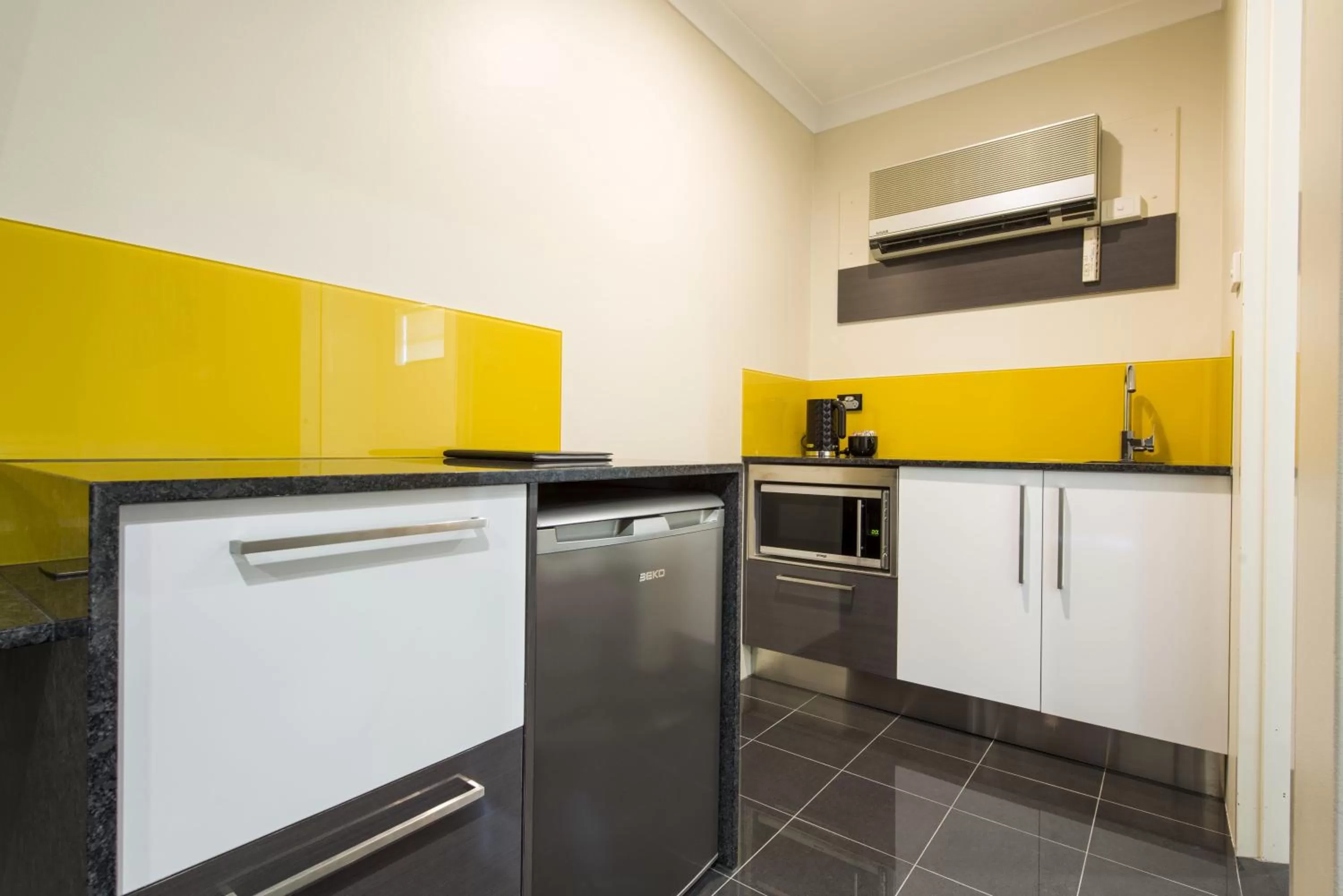 Coffee/tea facilities in Abbey Motor Inn