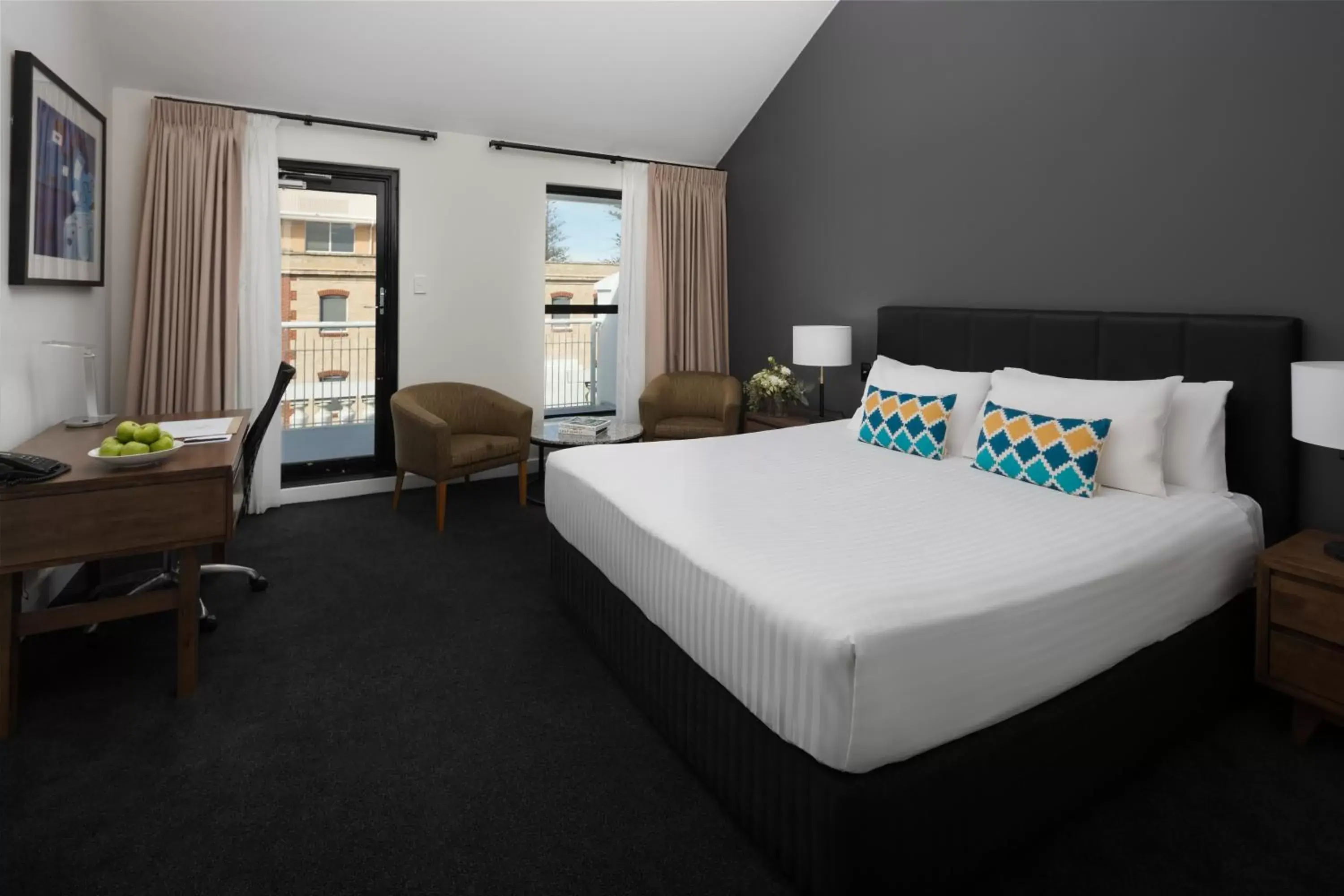 Bed in Esplanade Hotel Fremantle - by Rydges