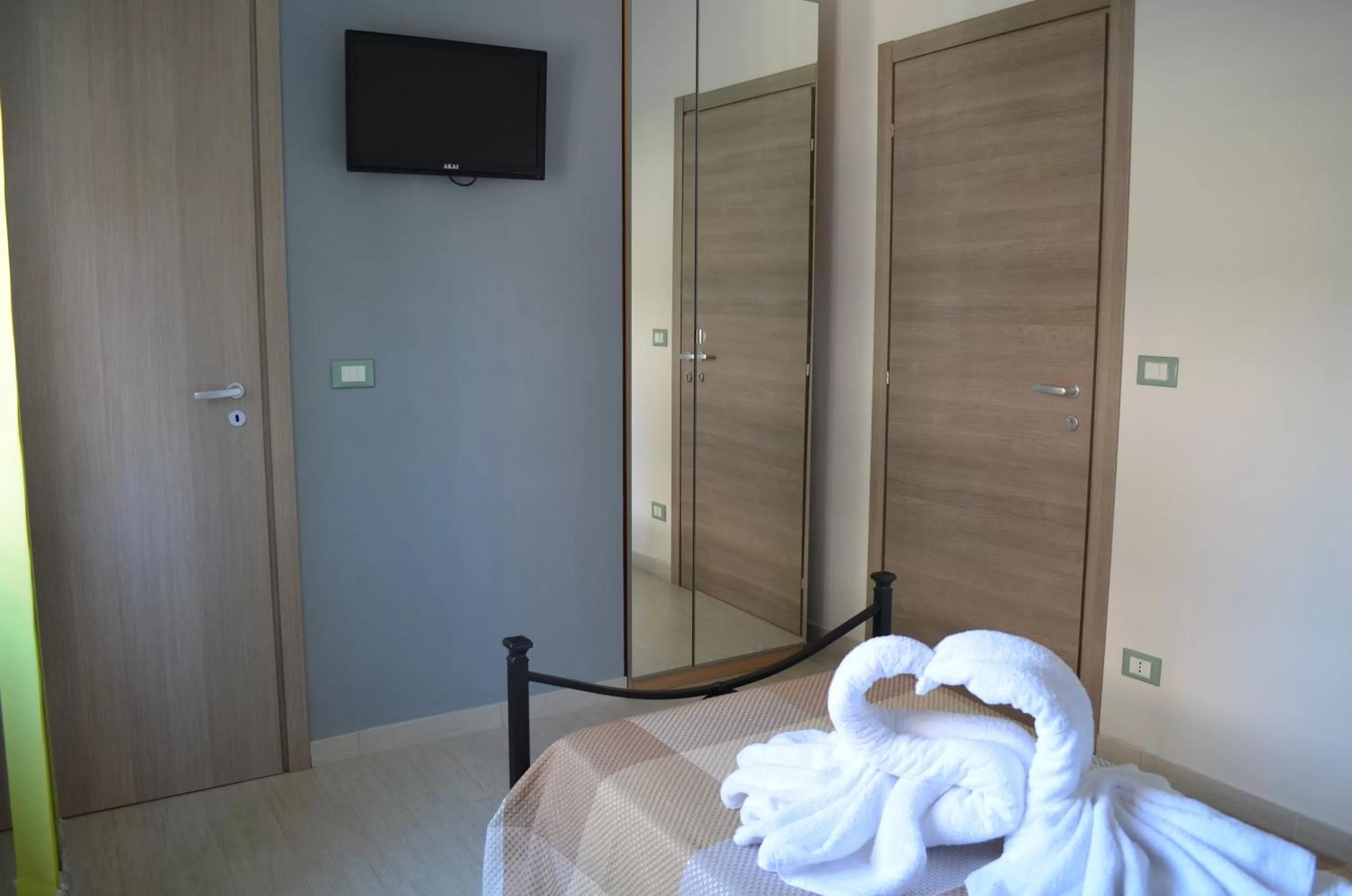 Coffee/tea facilities, Bed in Casa Aurora B&B