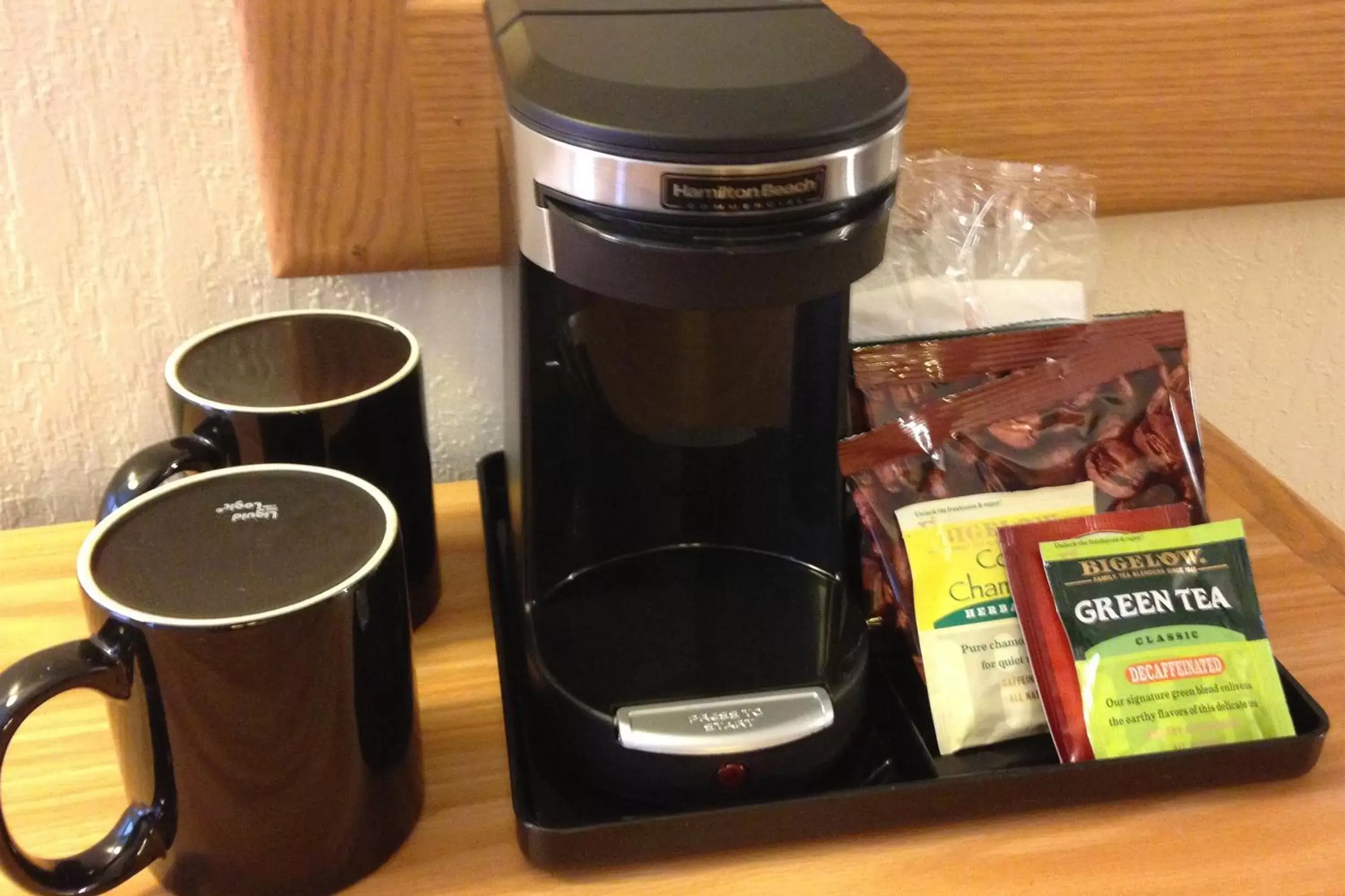 Coffee/tea facilities in Cascades Inn