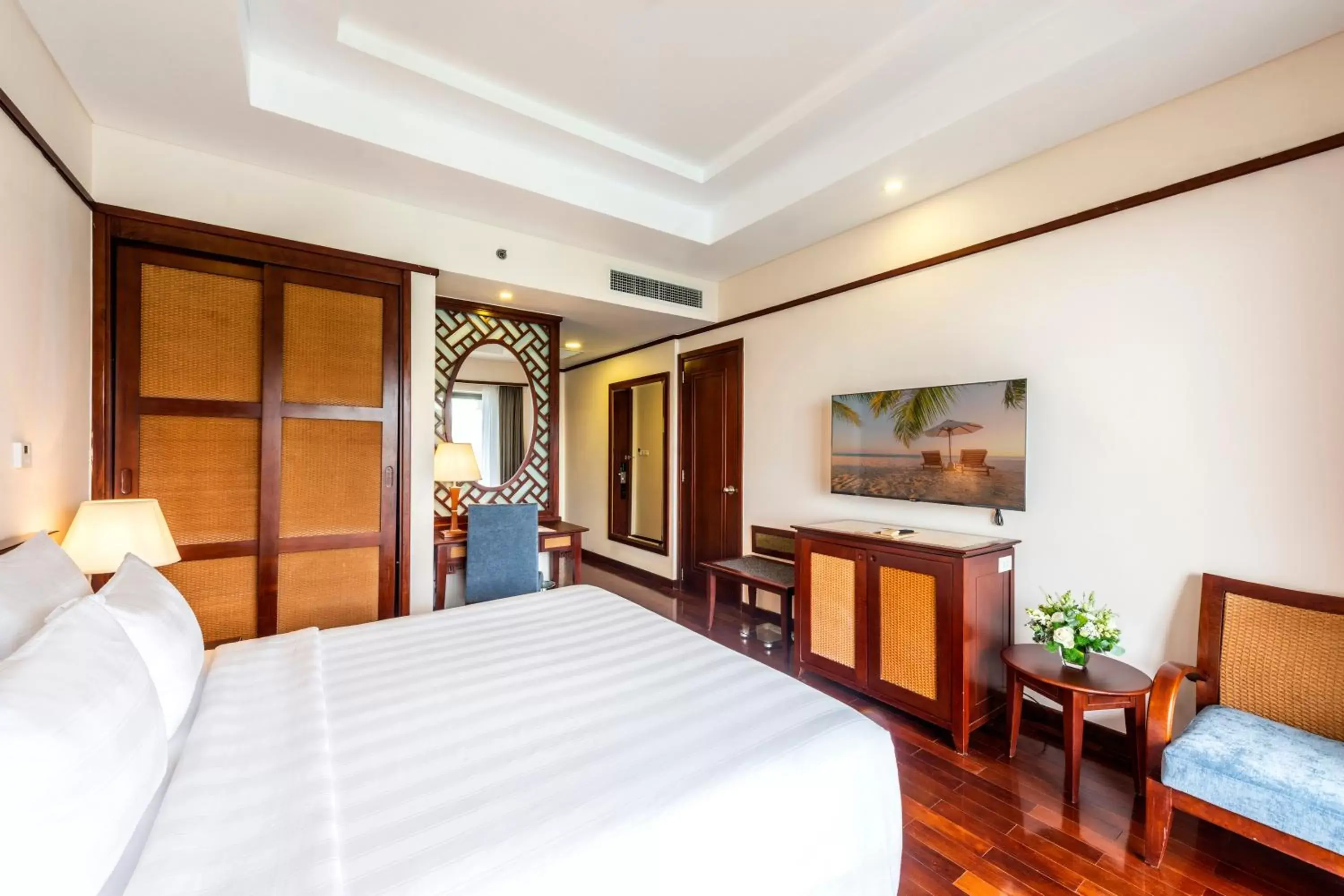 Photo of the whole room in Vinpearl Resort Nha Trang