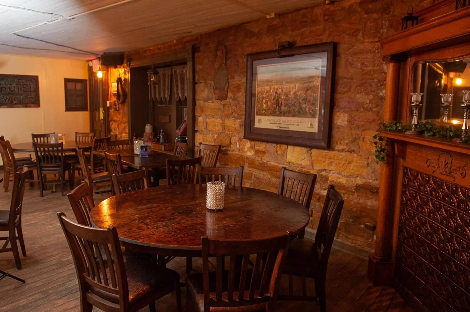 Restaurant/places to eat in The Historic Wolf Hotel