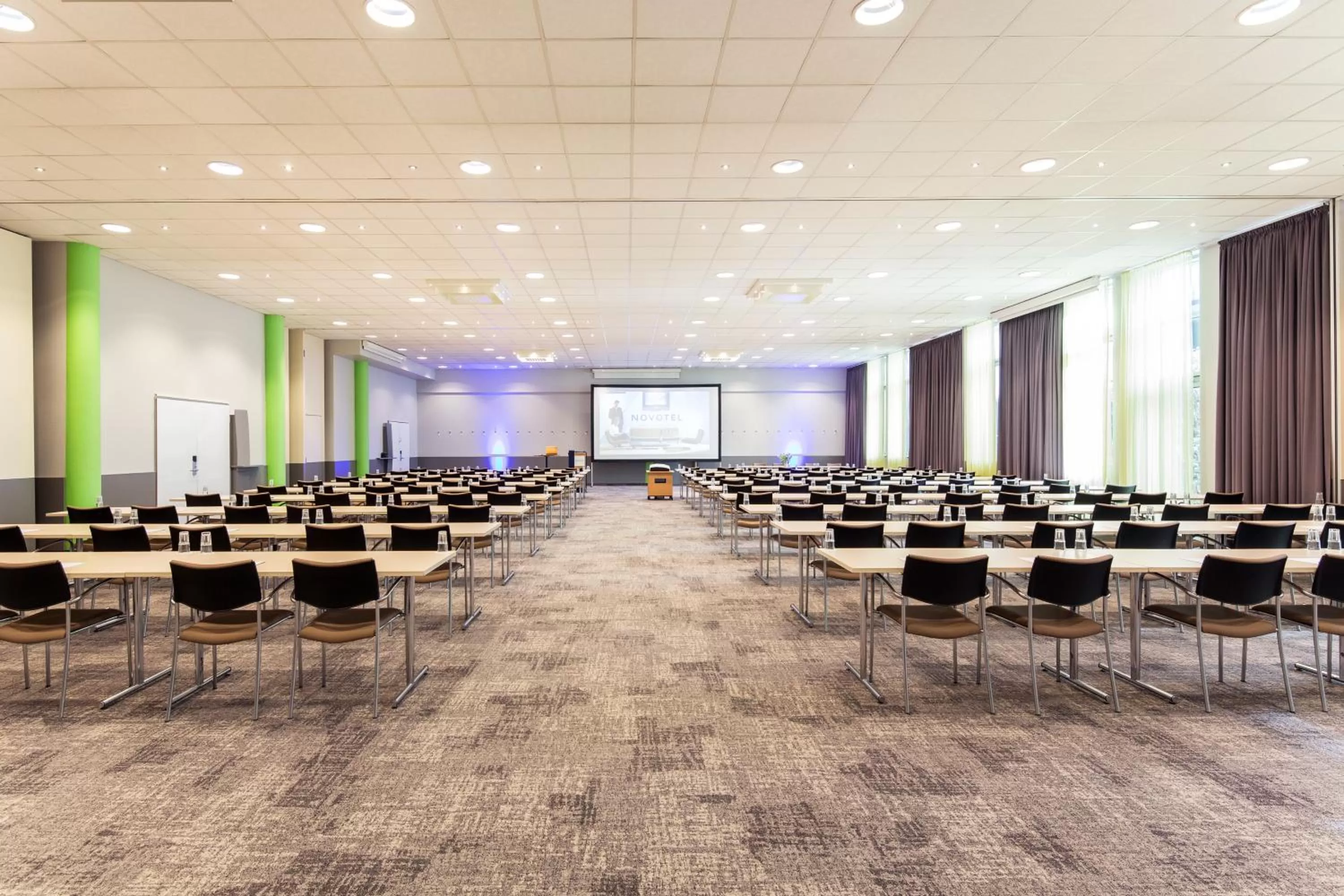 Meeting/conference room in Novotel Düsseldorf City West