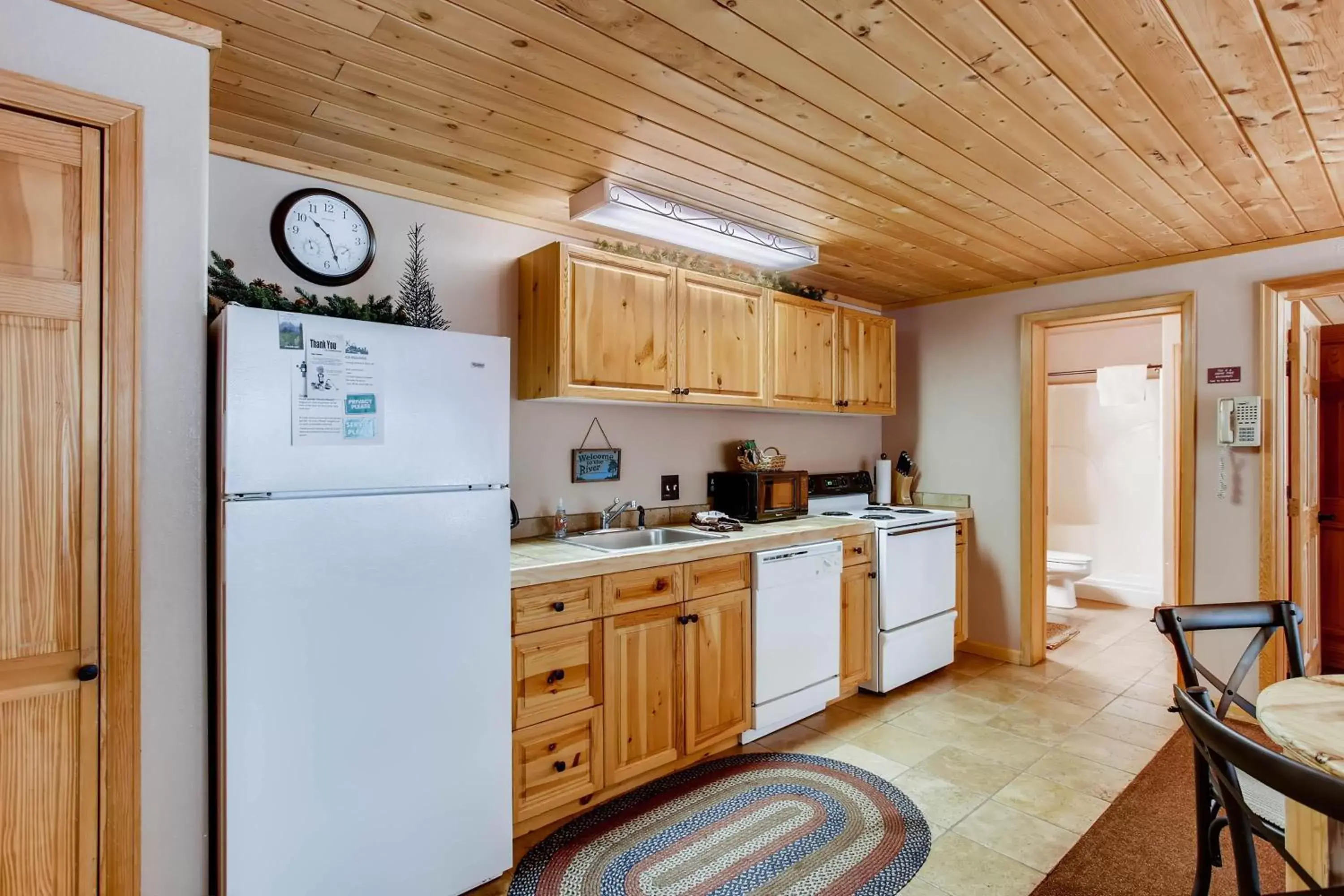 Kitchen/Kitchenette in Estes Park Condos