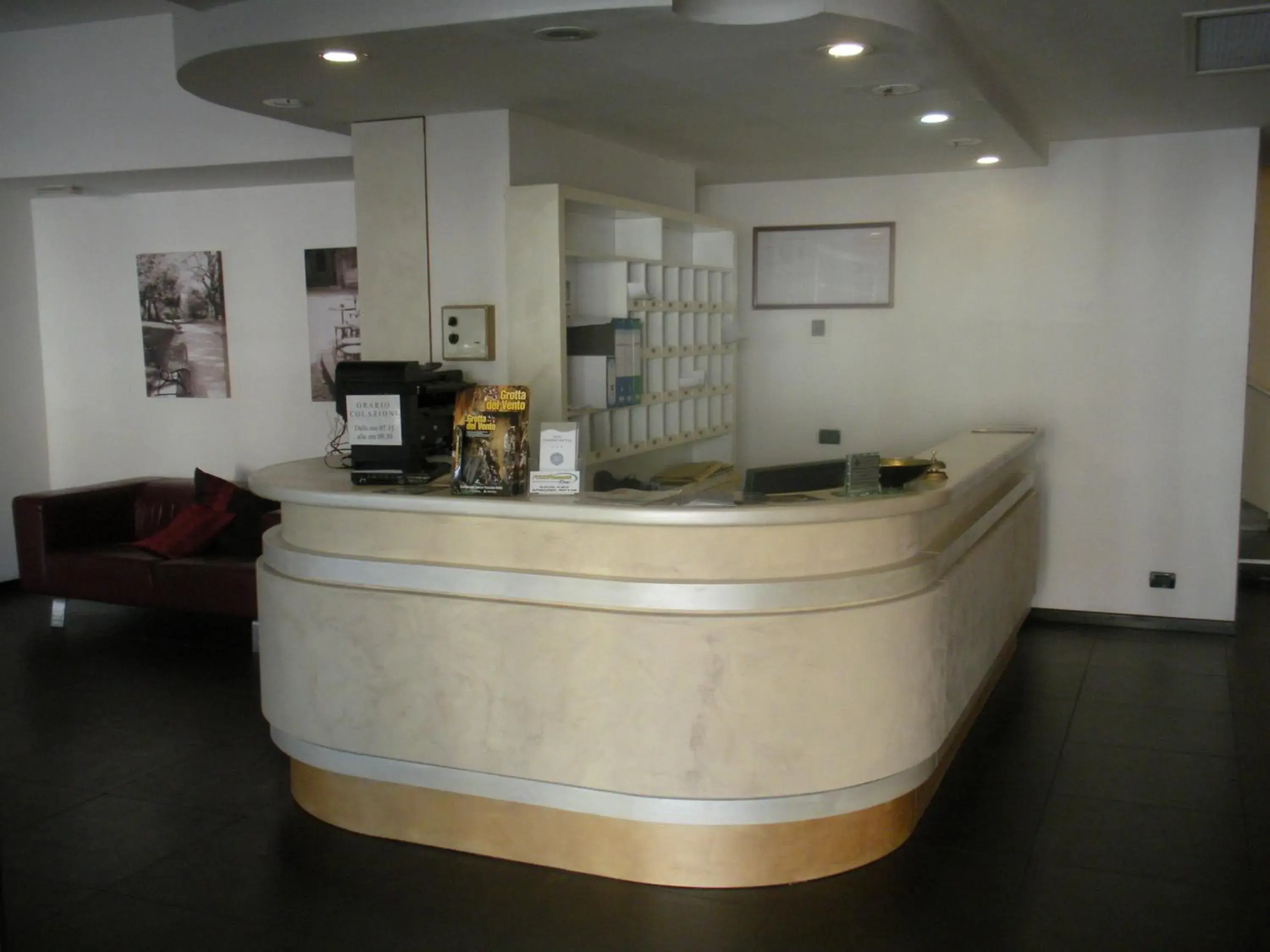 Lobby or reception, Lobby/Reception in Cavalieri del Tau