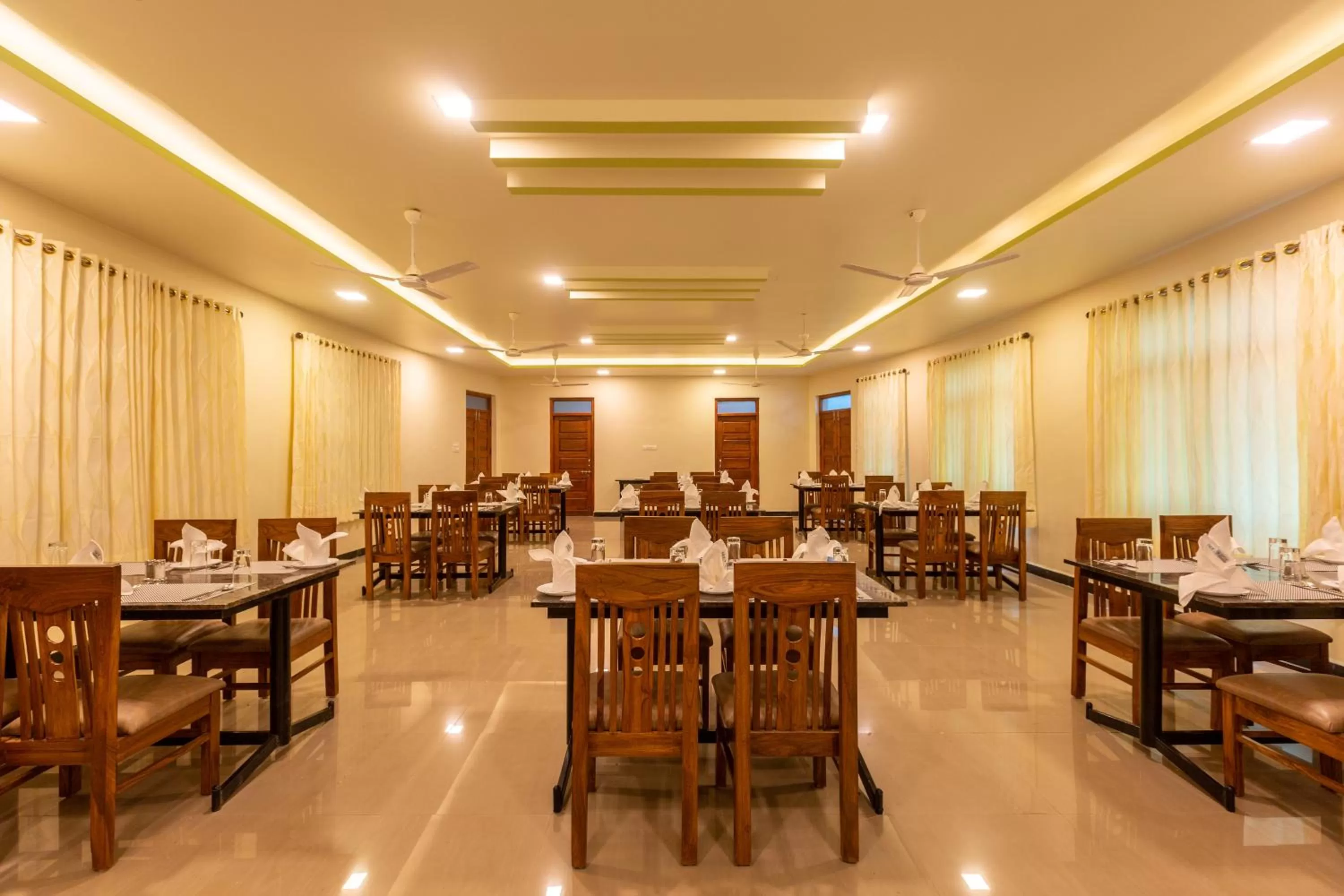 KSTDC Hotel Mayura Krishna Almatti