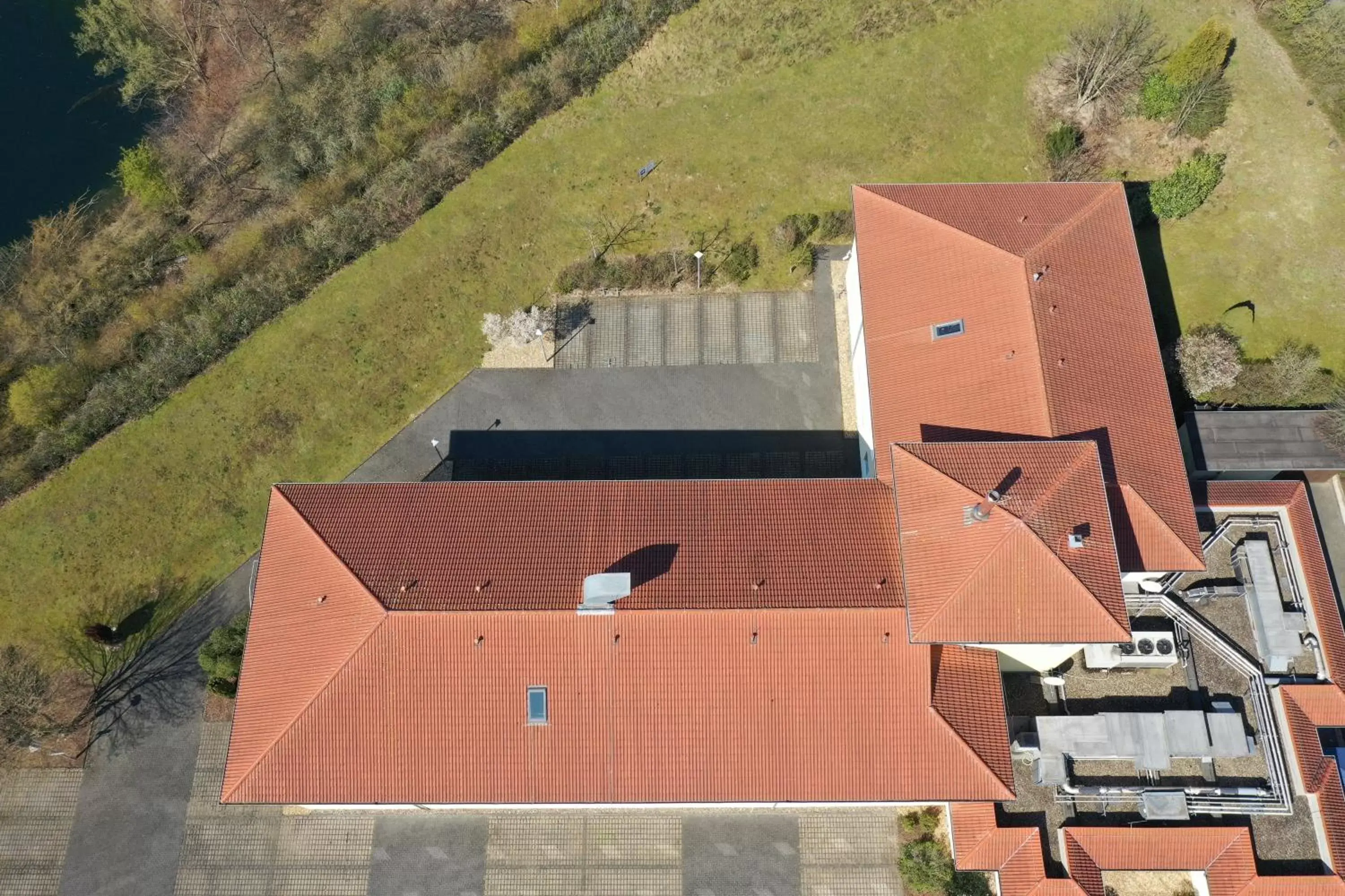 Bird's eye view, Bird's-eye View in ibis Hotel Köln Airport