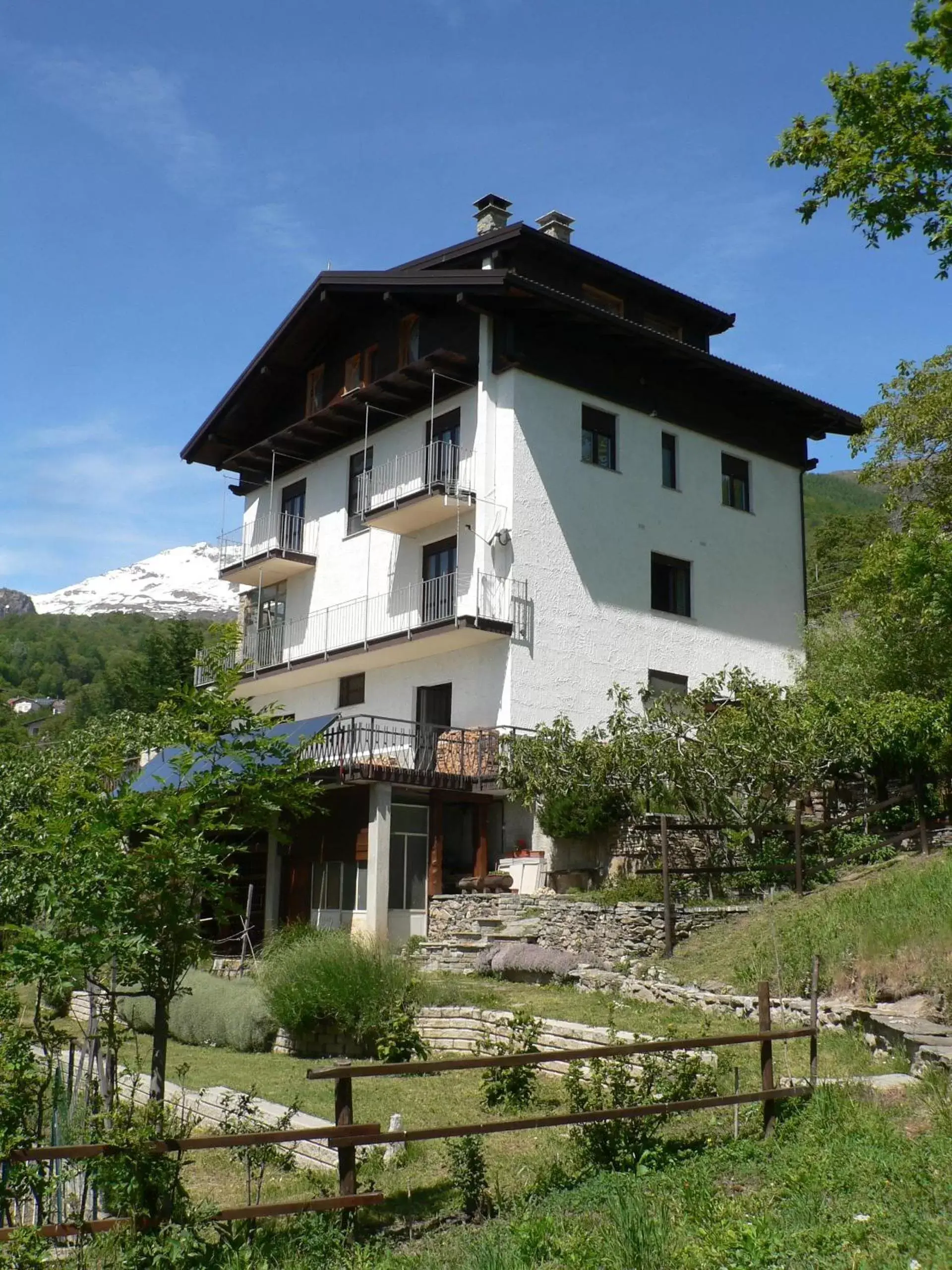 Facade/entrance, Property Building in La Via del Sole