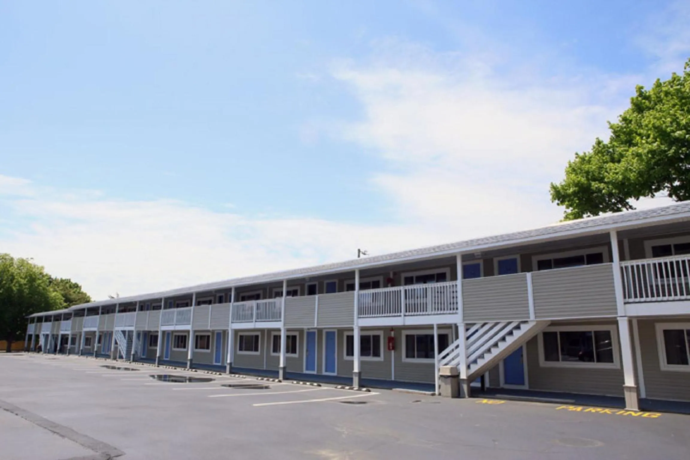 Facade/entrance in Days Inn by Wyndham - Cape Cod
