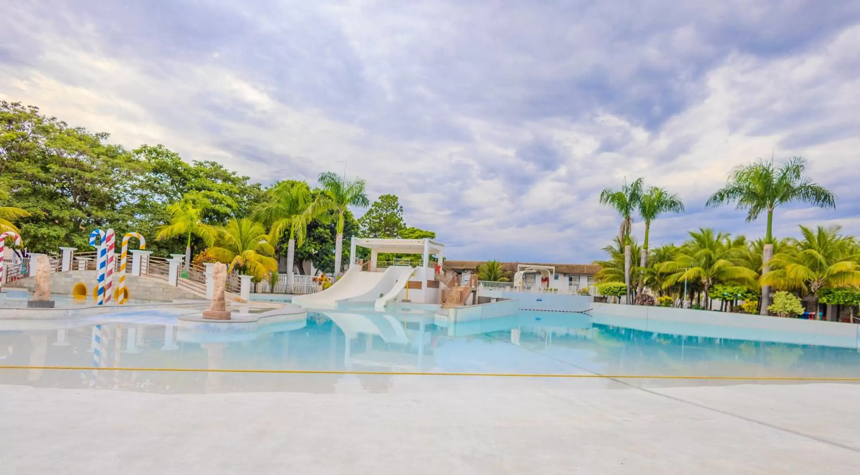 Swimming Pool in LACQUA DIROMA III - BVTUR