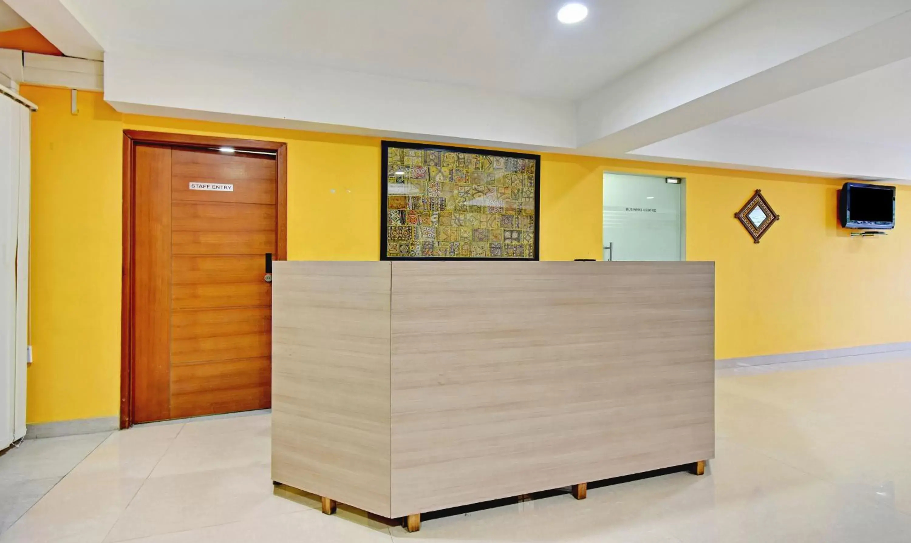 Lobby or reception in Treebo Vapr Guindy Ekkatuthangal Lobby or reception in Treebo Vapr Guindy Ekkatuthangal
