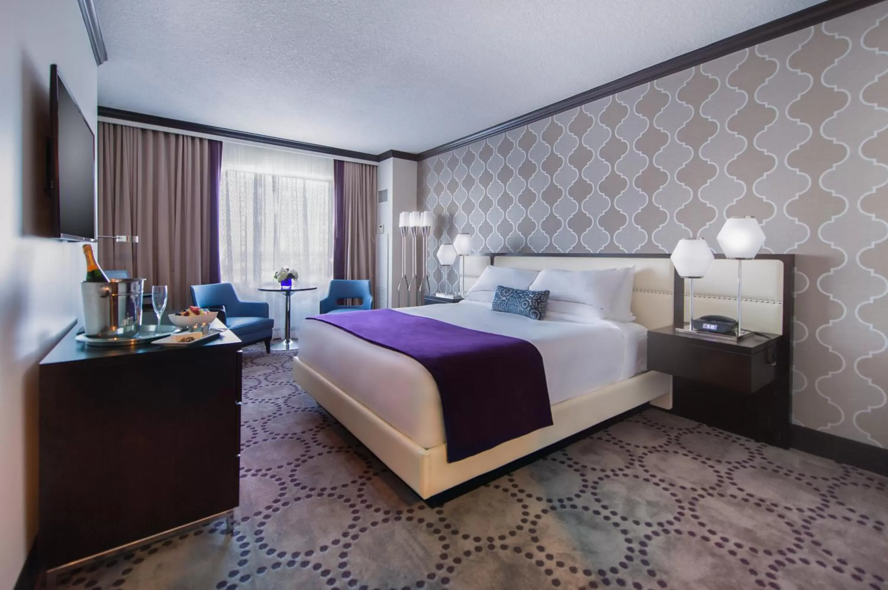Bedroom, Bed in Harrah's Gulf Coast, A Caesars Destination Bedroom, Bed in Harrah's Gulf Coast, A Caesars Destination