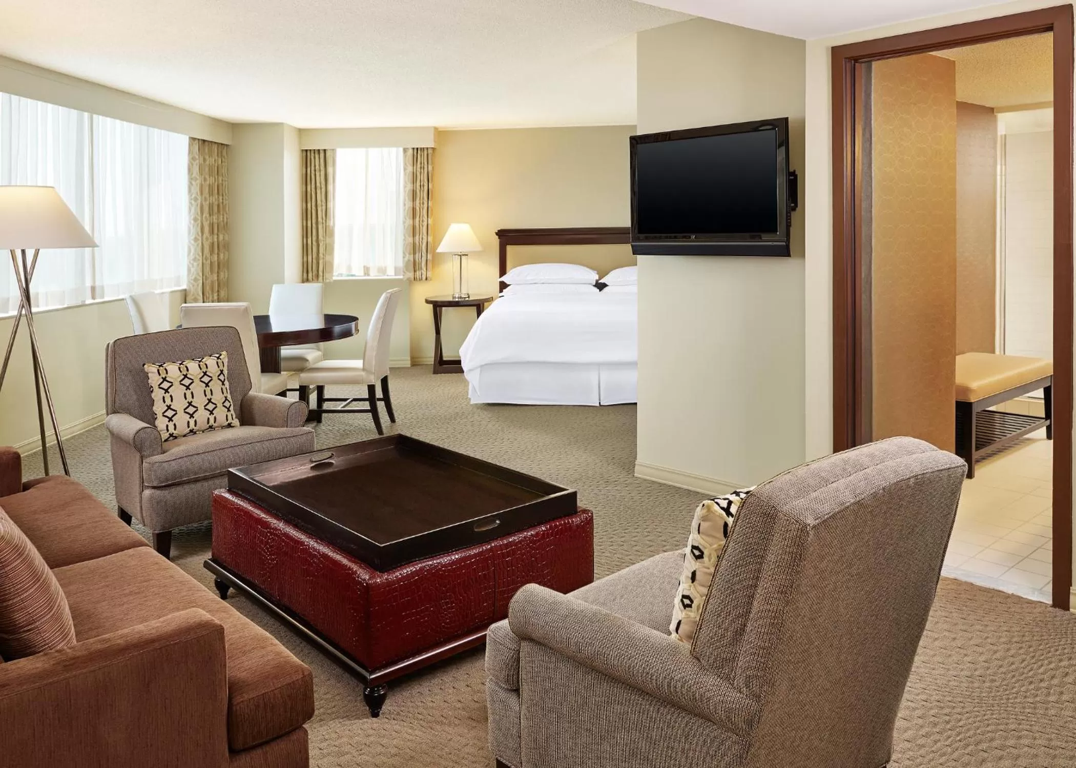 Seating Area in Wyndham College Park North / Washington DC Area