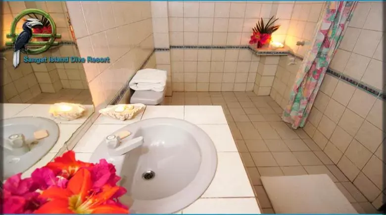 Bathroom in Sangat Island Dive Resort