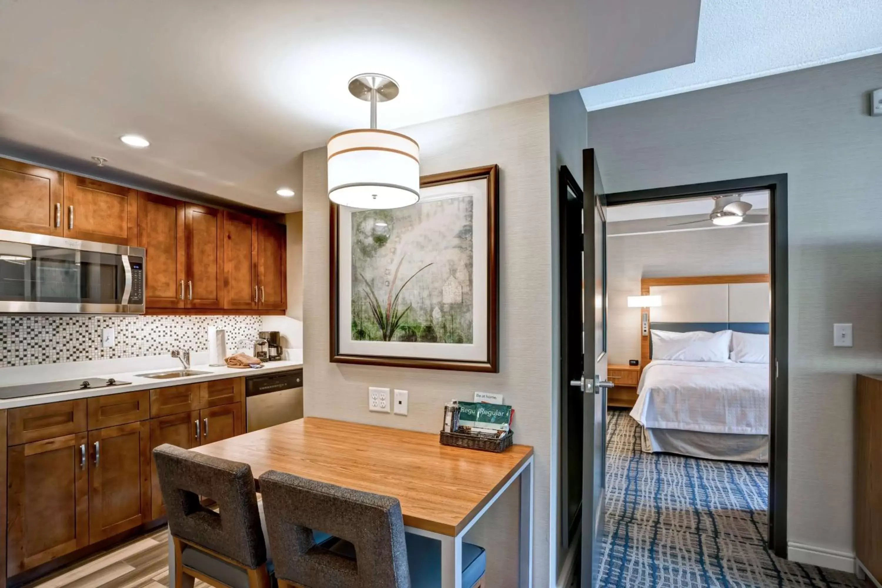 Kitchen or kitchenette, Kitchen/Kitchenette in Homewood Suites by Hilton Boston Brookline-Longwood Medical