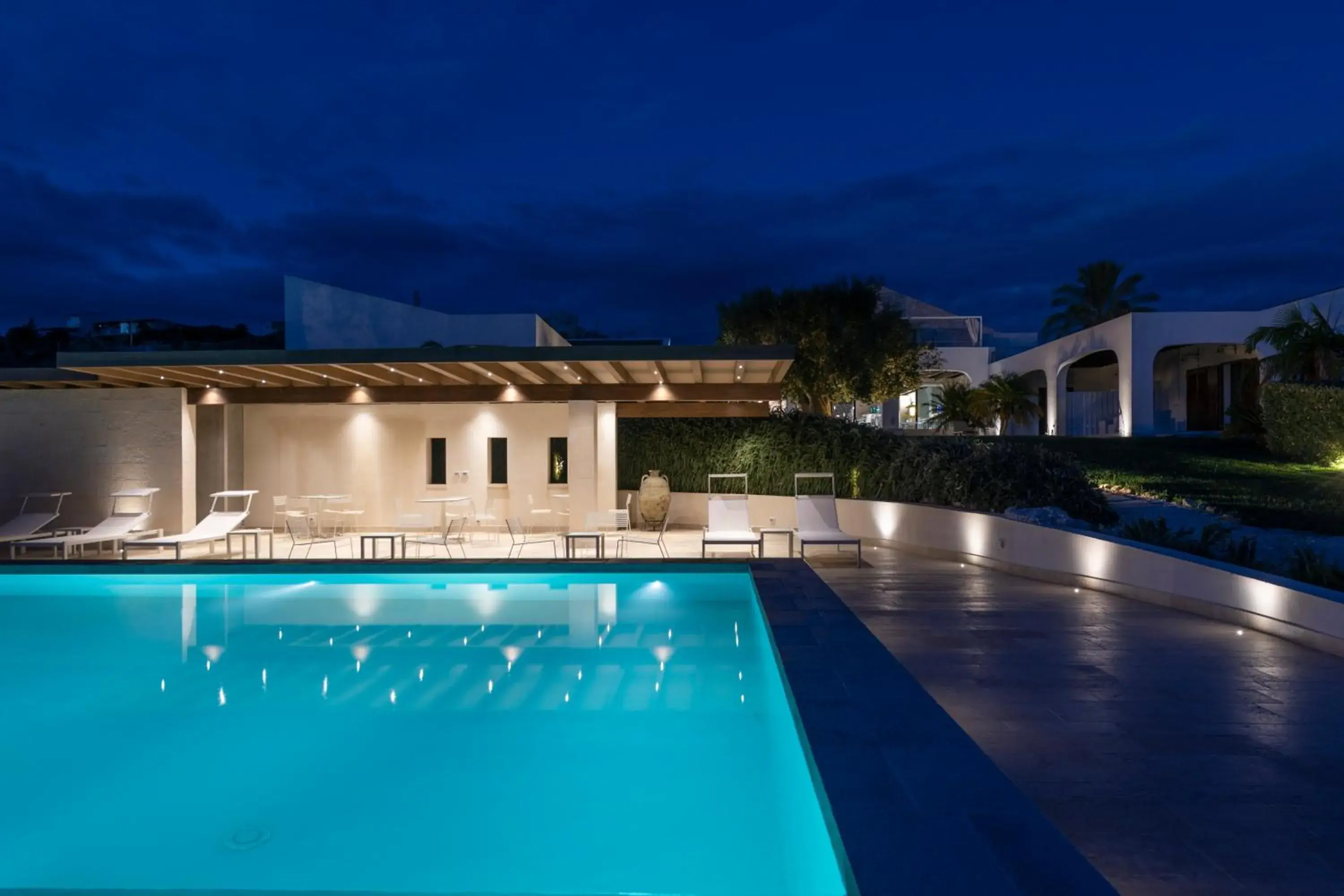 Property building, Swimming Pool in Borgo Giallonardo Wine Relais