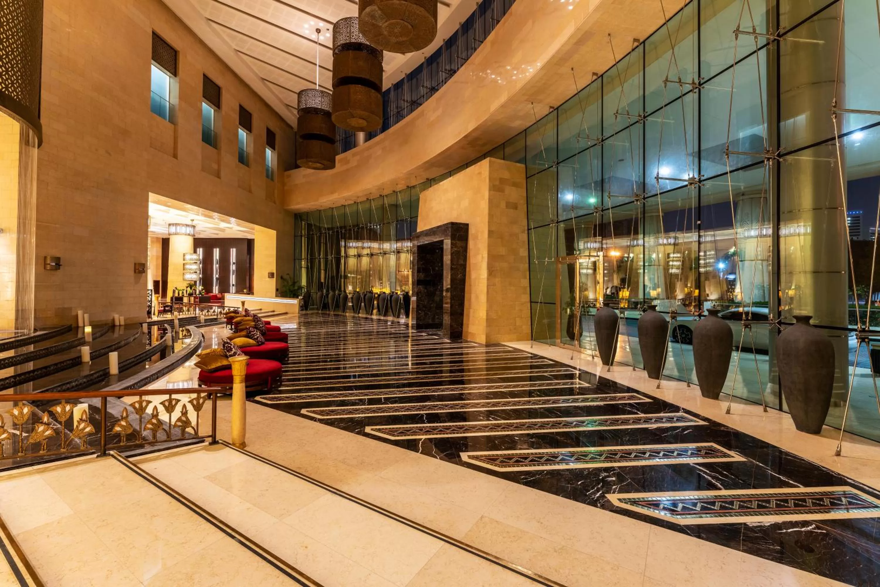 Lobby or reception in Raffles Dubai
