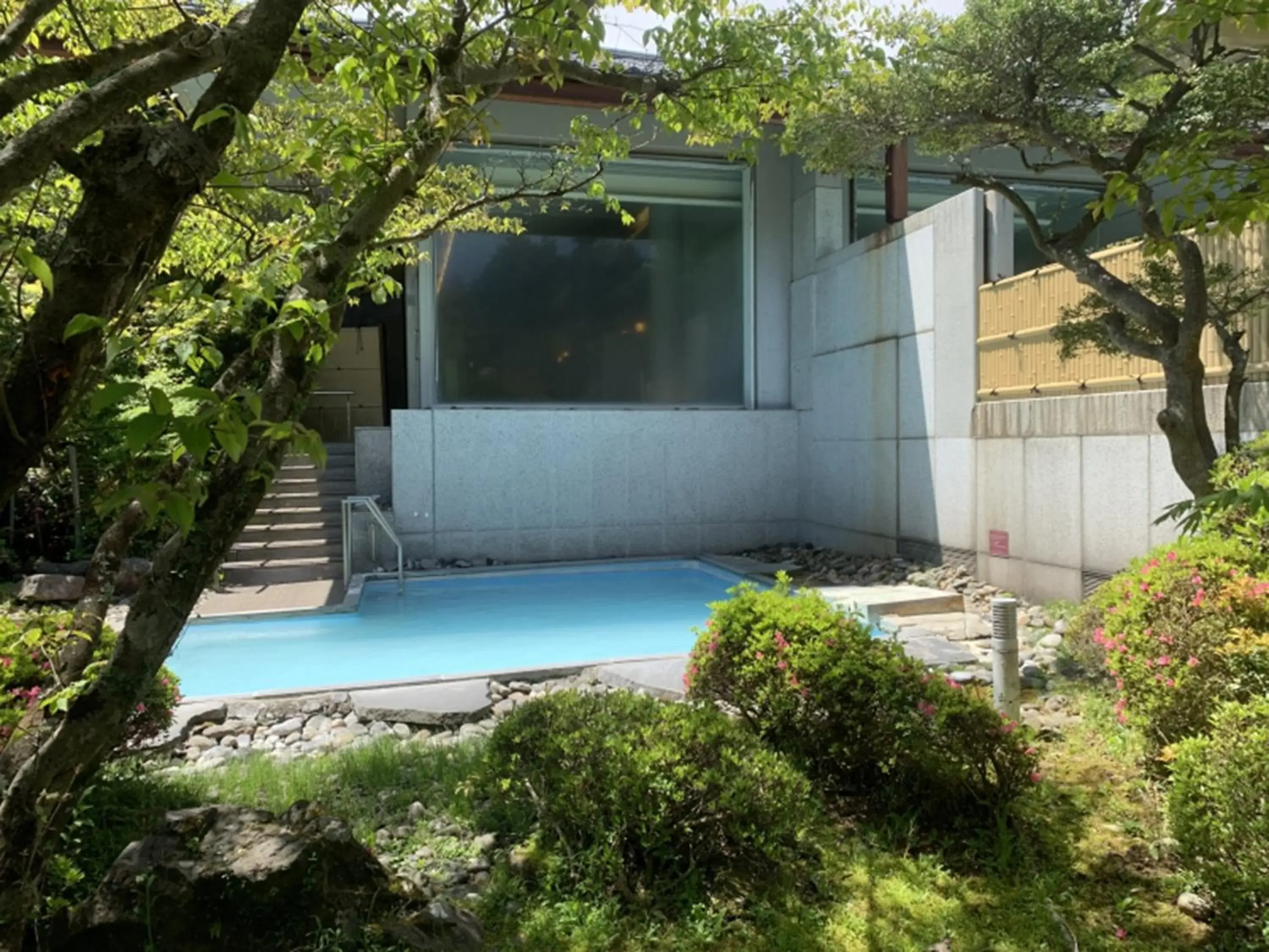Swimming Pool in Hakone Yunohana Prince Hotel