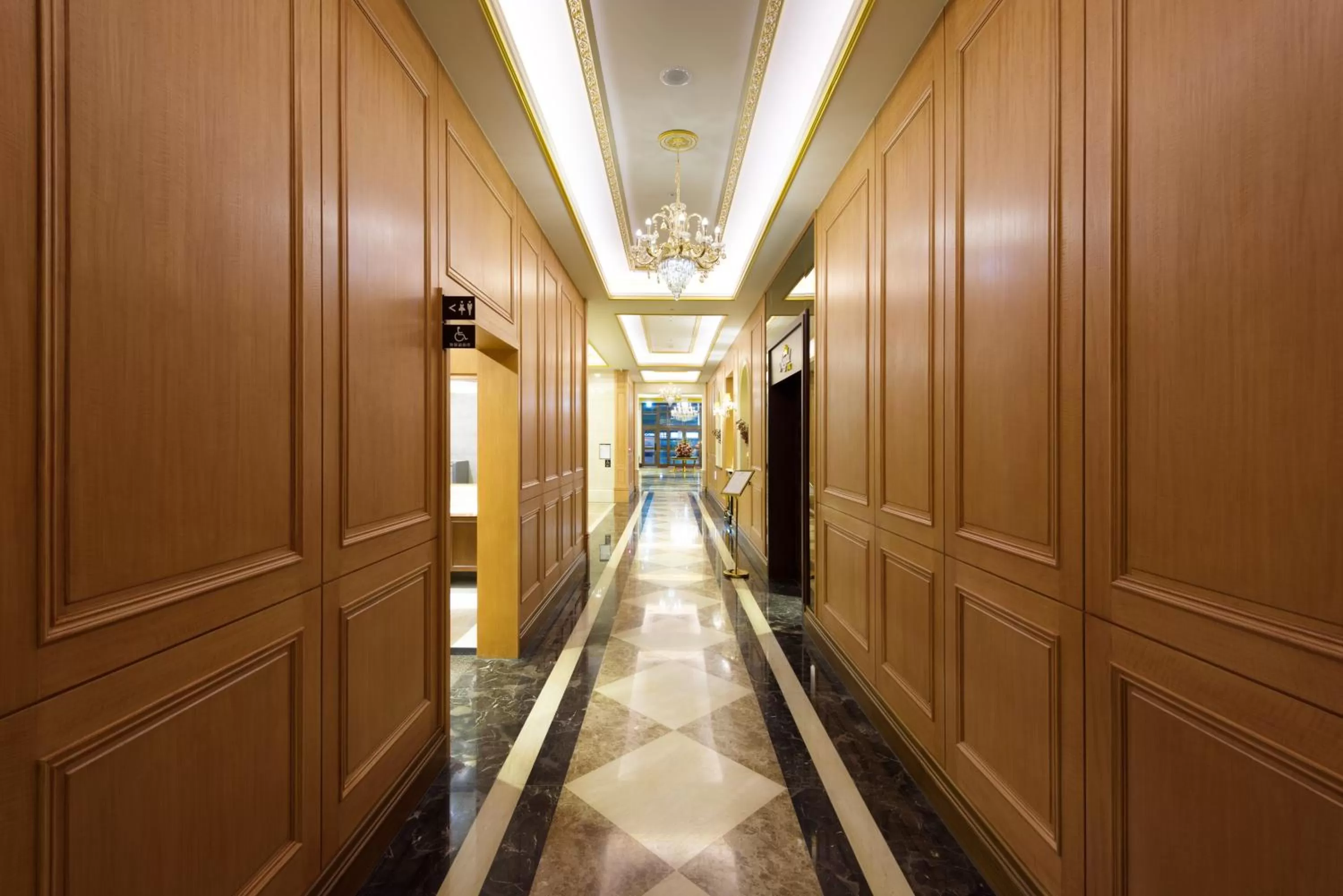 Area and facilities in Fushin Hotel Taipei