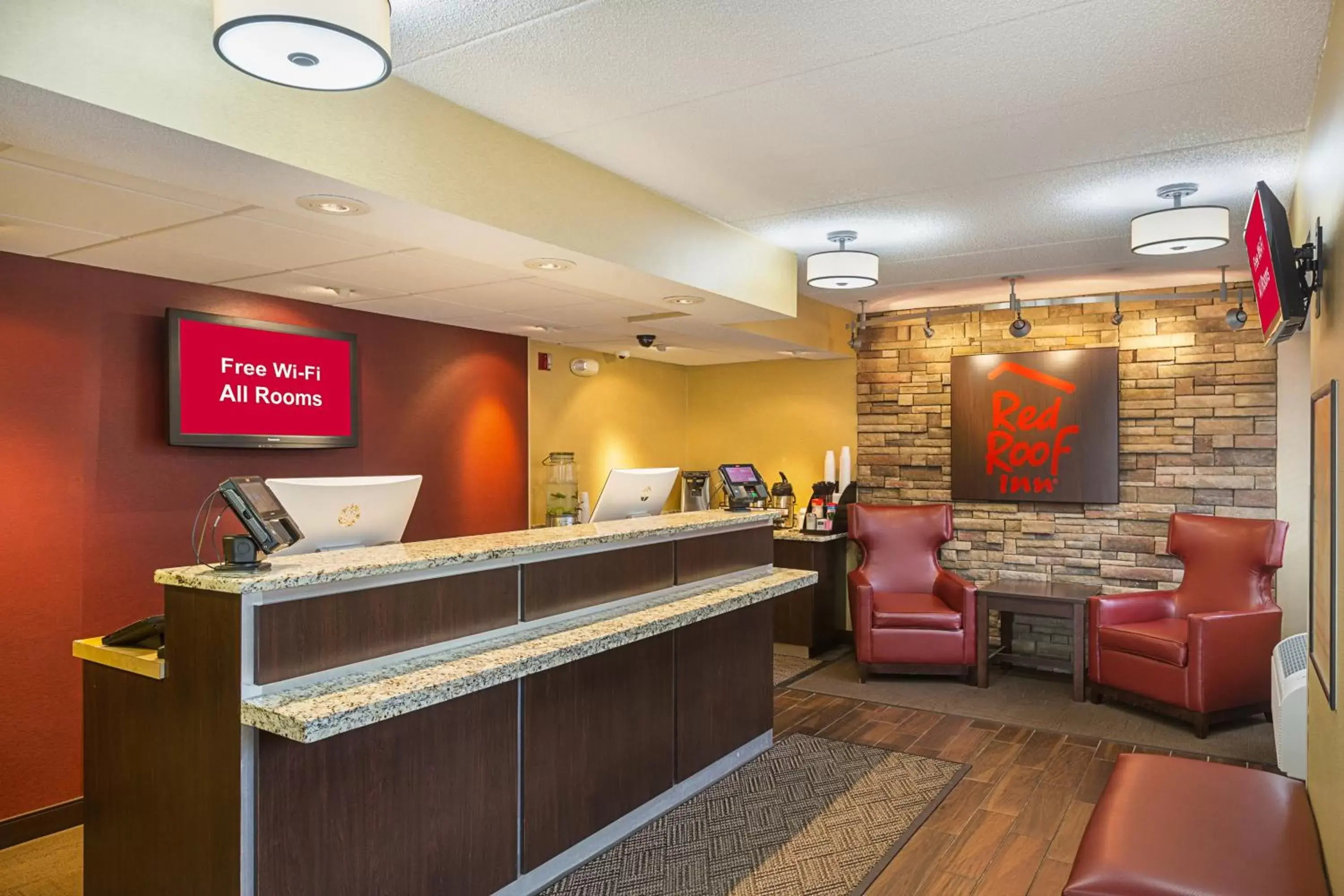 Lobby or reception, Lobby/Reception in Red Roof Inn Lansing West - MSU