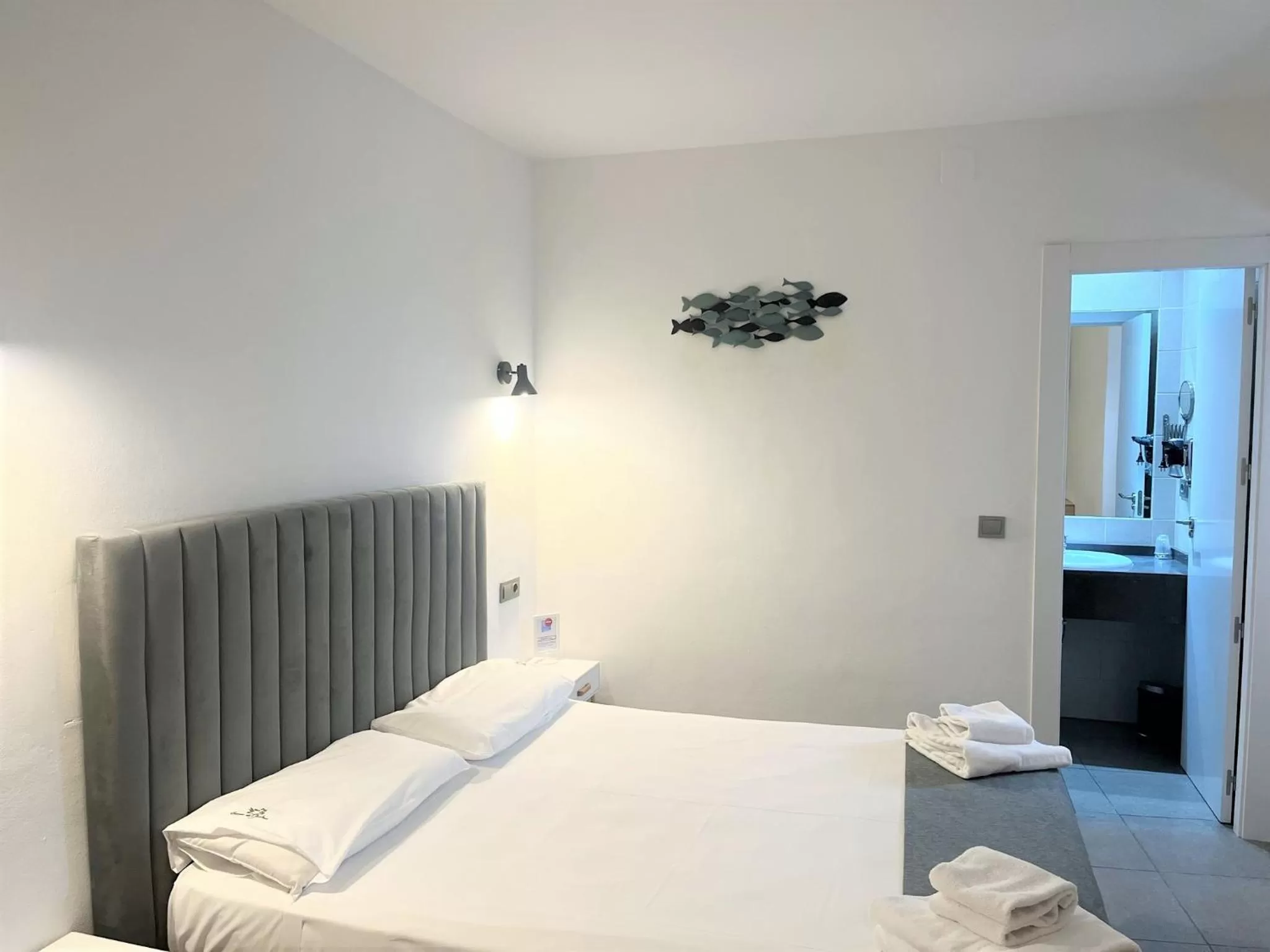 Photo of the whole room, Bed in Vitium Córdoba