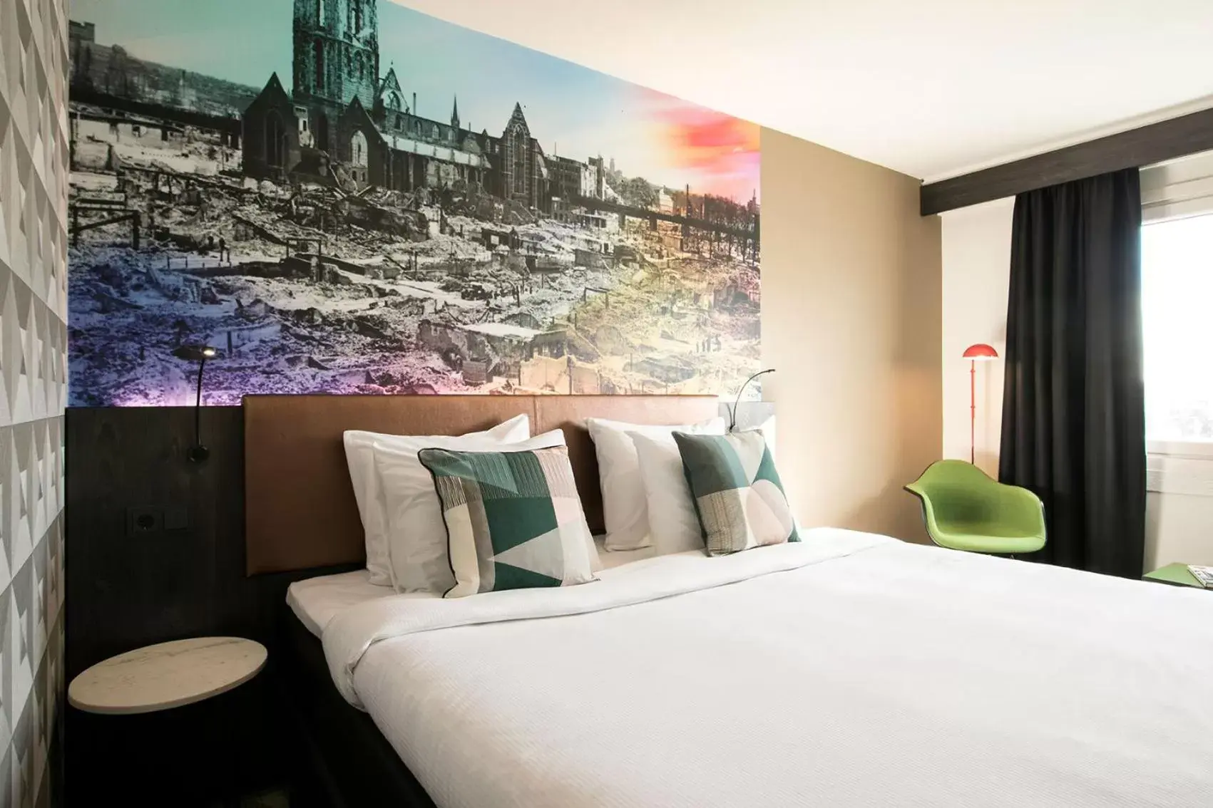 Bed in Savoy Hotel Rotterdam