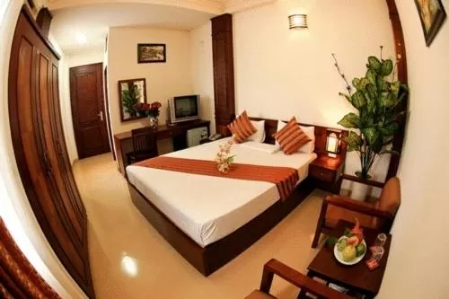 Deluxe Double Room in Hanoi Street Hotel