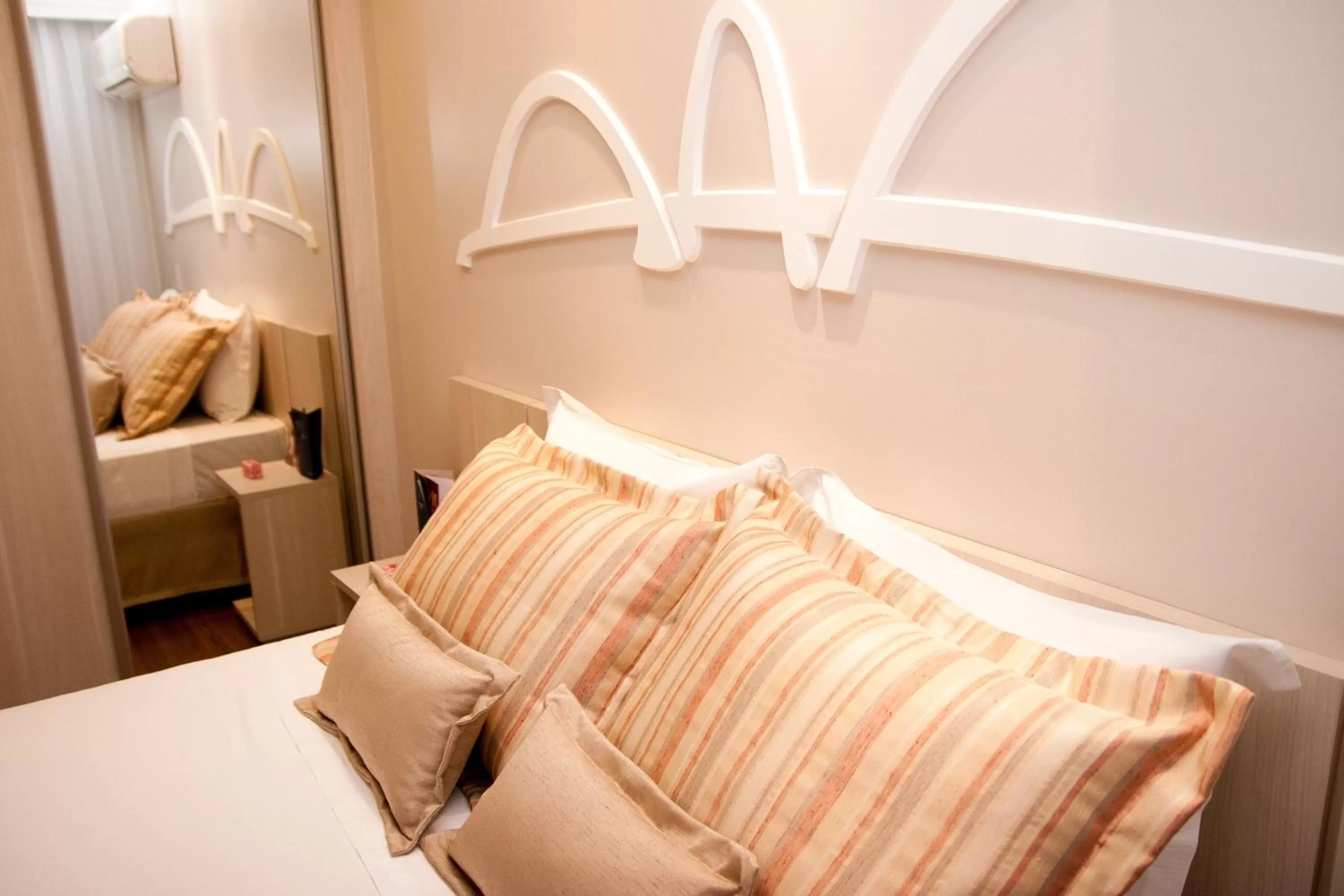 Bed in Mercure Brasilia Lider