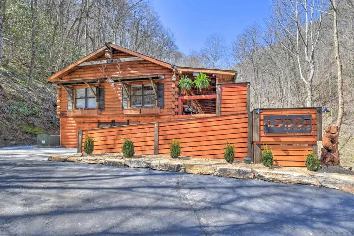 Property Building in The Lodge Nantahala River