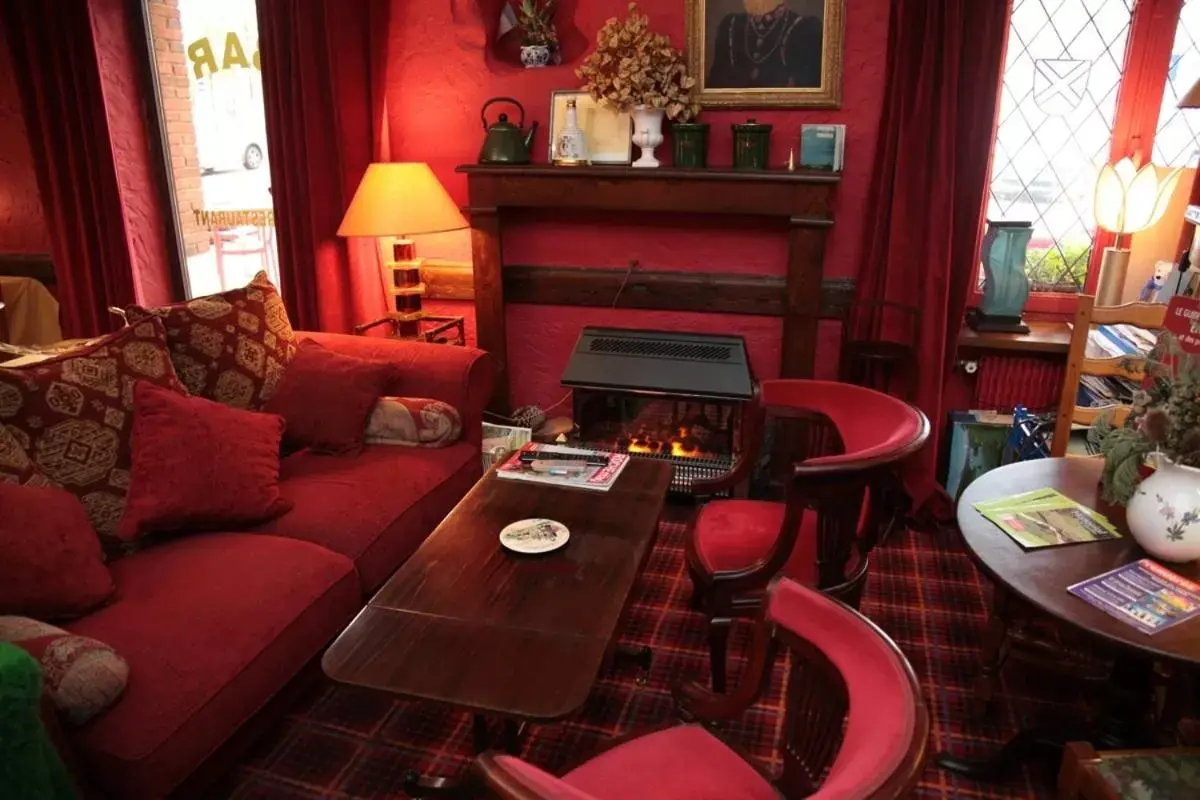 Lounge or bar in Cit'Hotel Marie Stuart