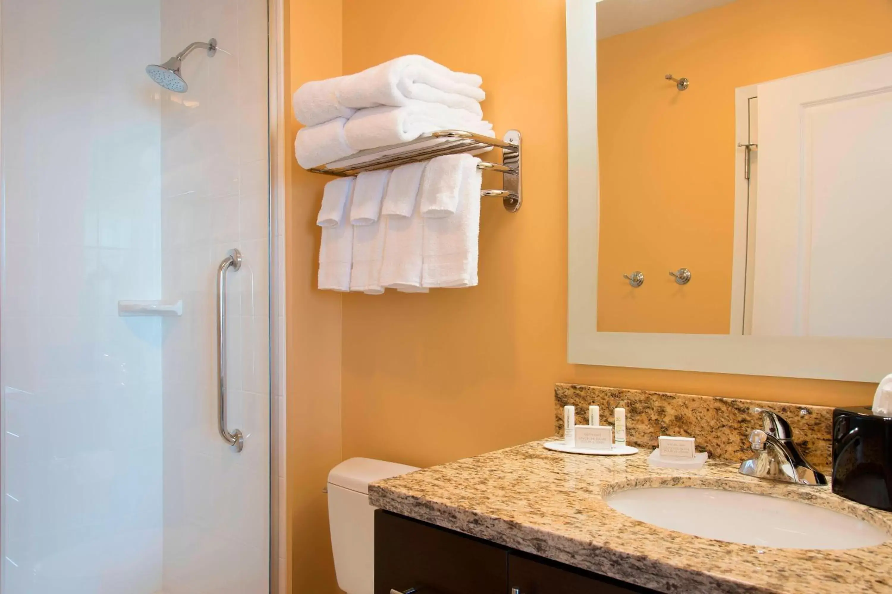 Bathroom in TownePlace Suites by Marriott Champaign