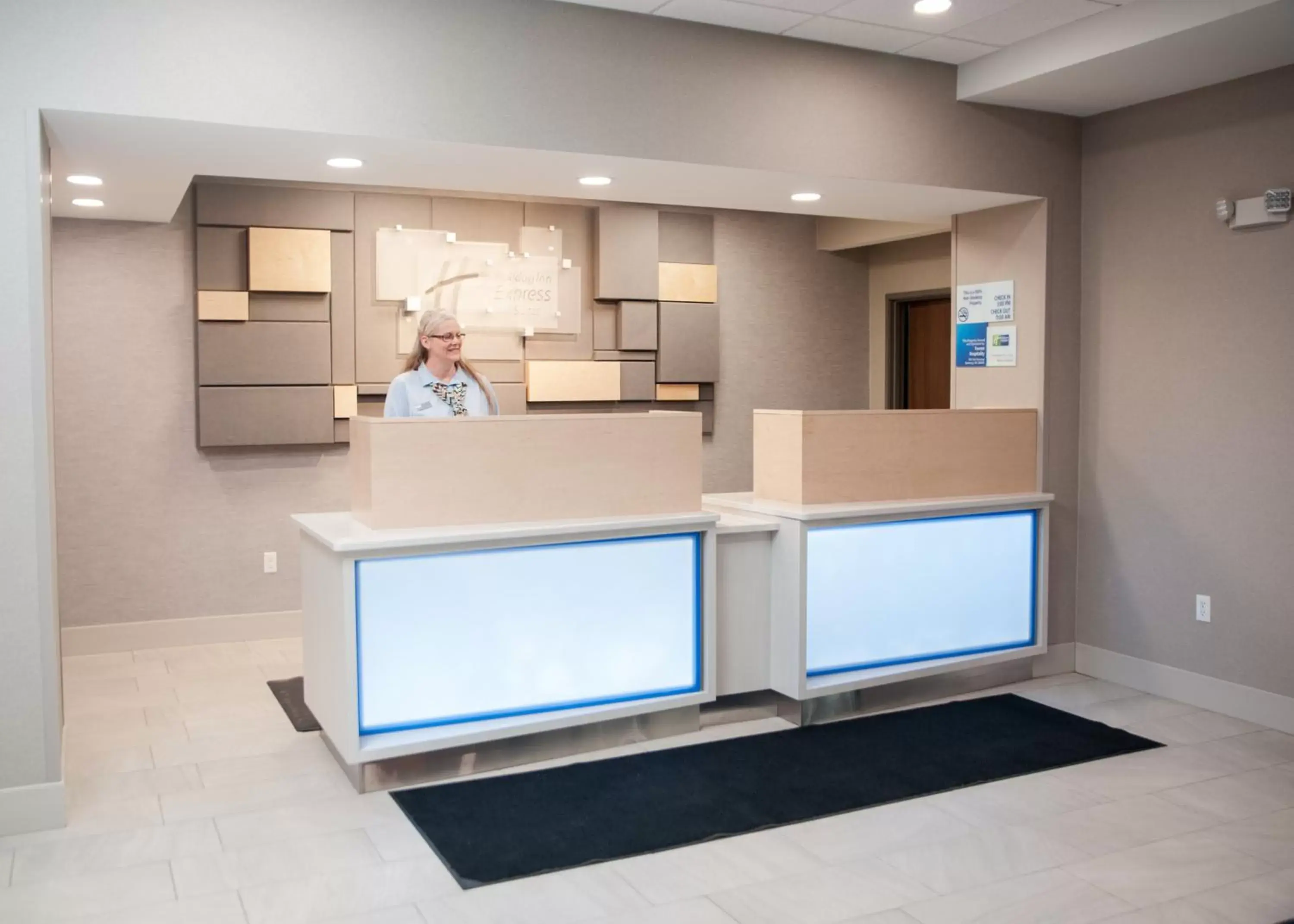 Lobby/Reception in Holiday Inn Express Hotel & Suites Norfolk, an IHG Hotel