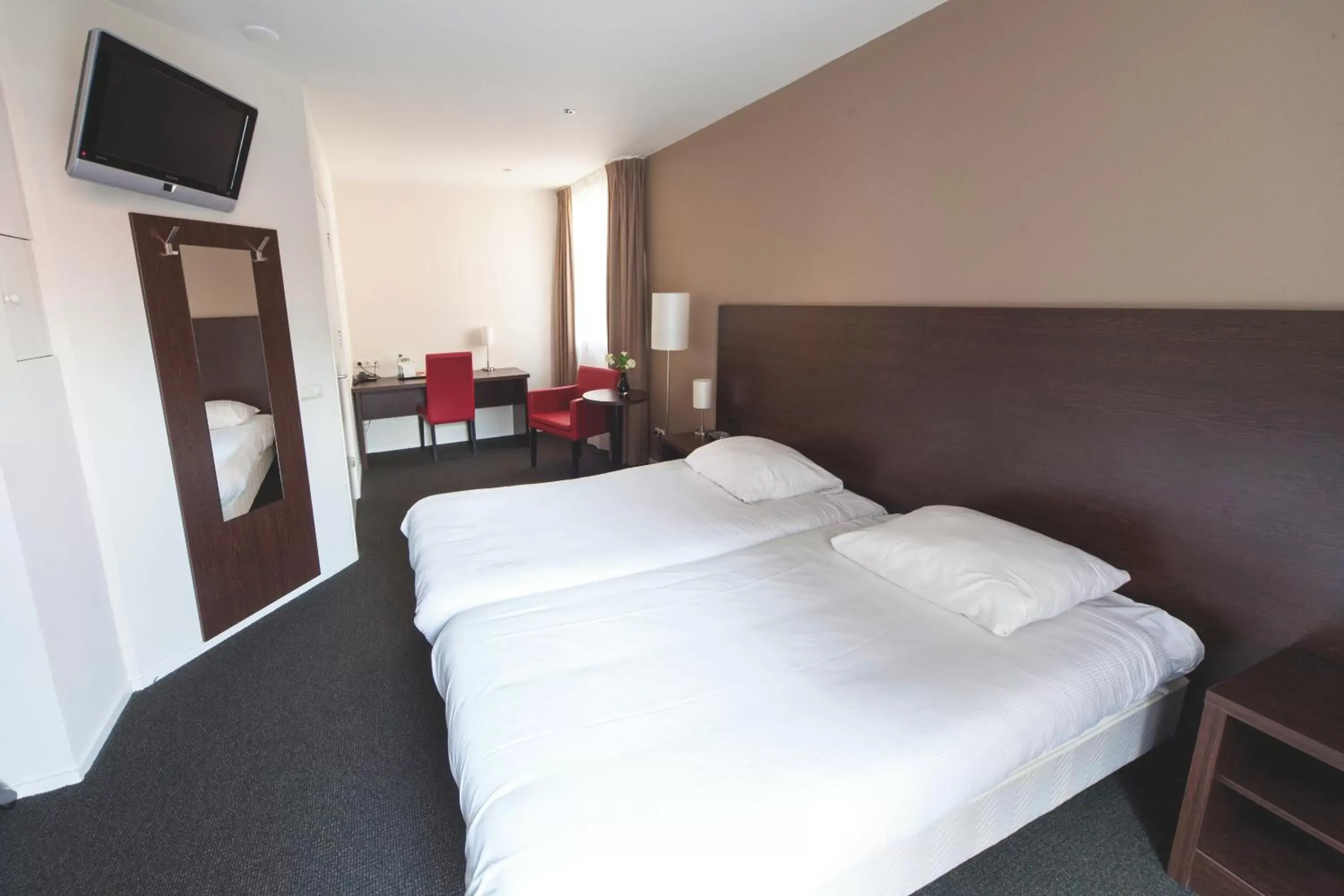 Photo of the whole room, Bed in Fletcher Hotel Gilde Photo of the whole room, Bed in Fletcher Hotel Gilde