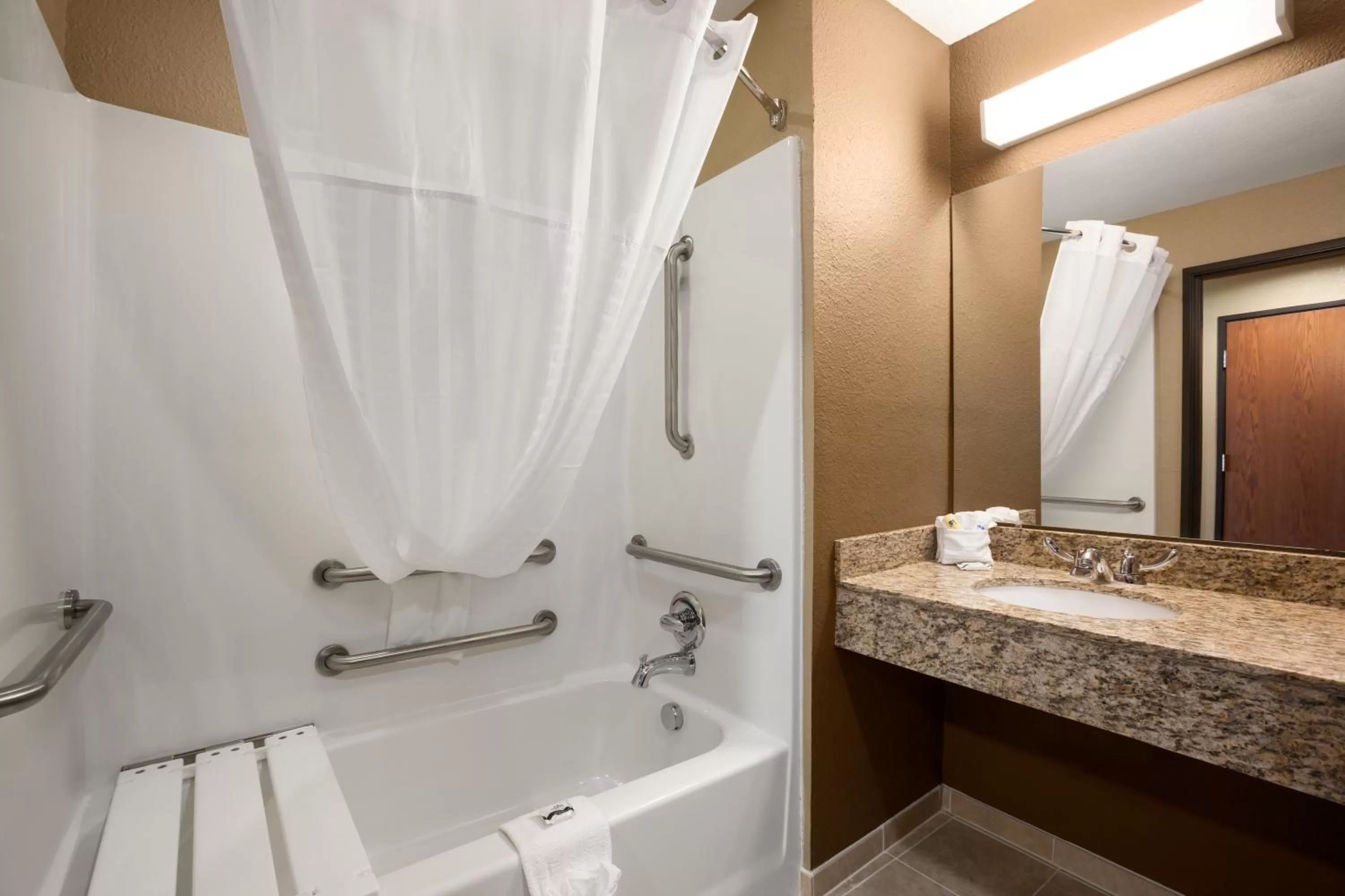 Bathroom in Microtel Inn & Suites by Wyndham Kenedy Karnes City