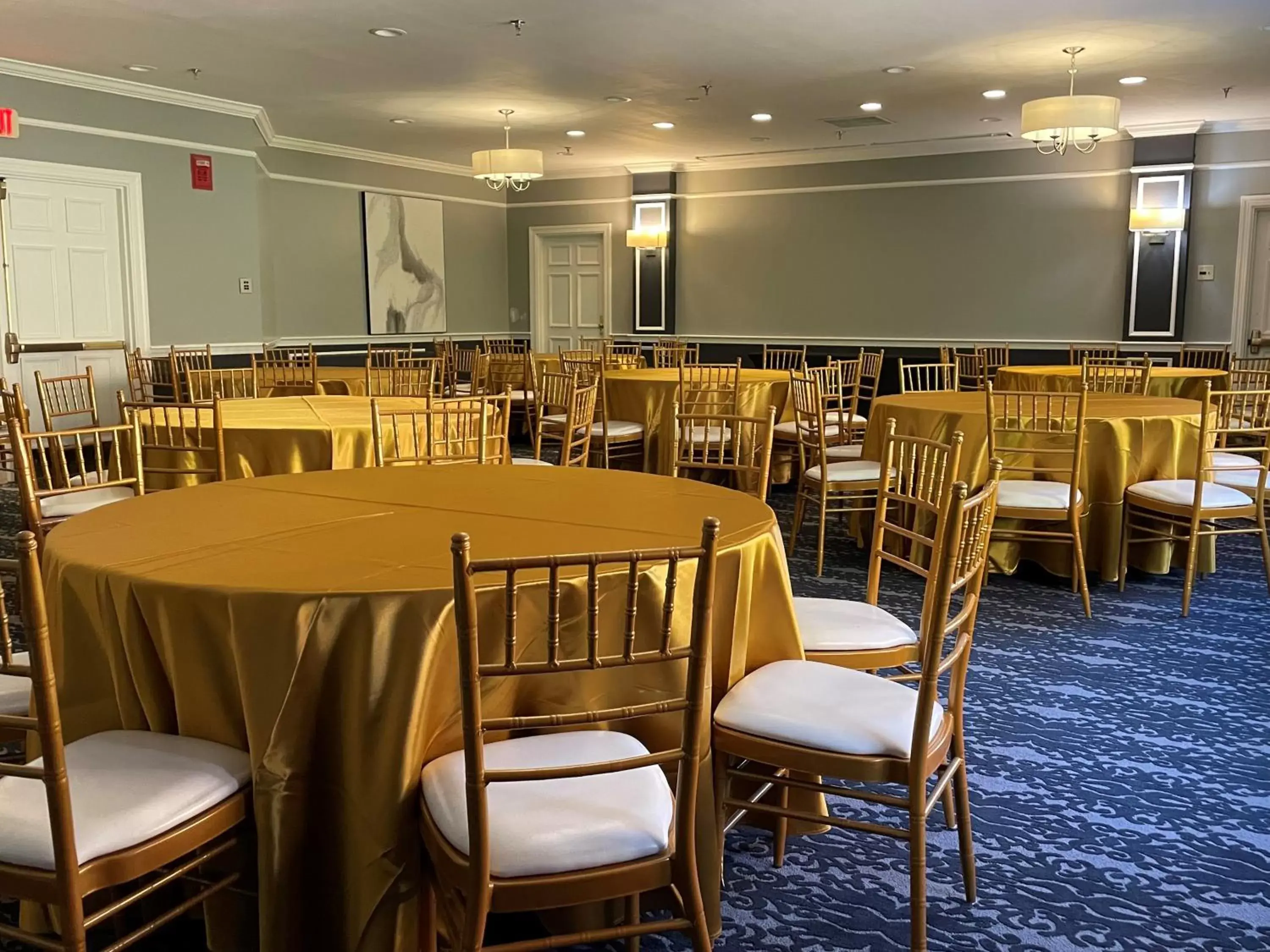 Meeting/conference room in Chateau Merrimack Hotel & Spa