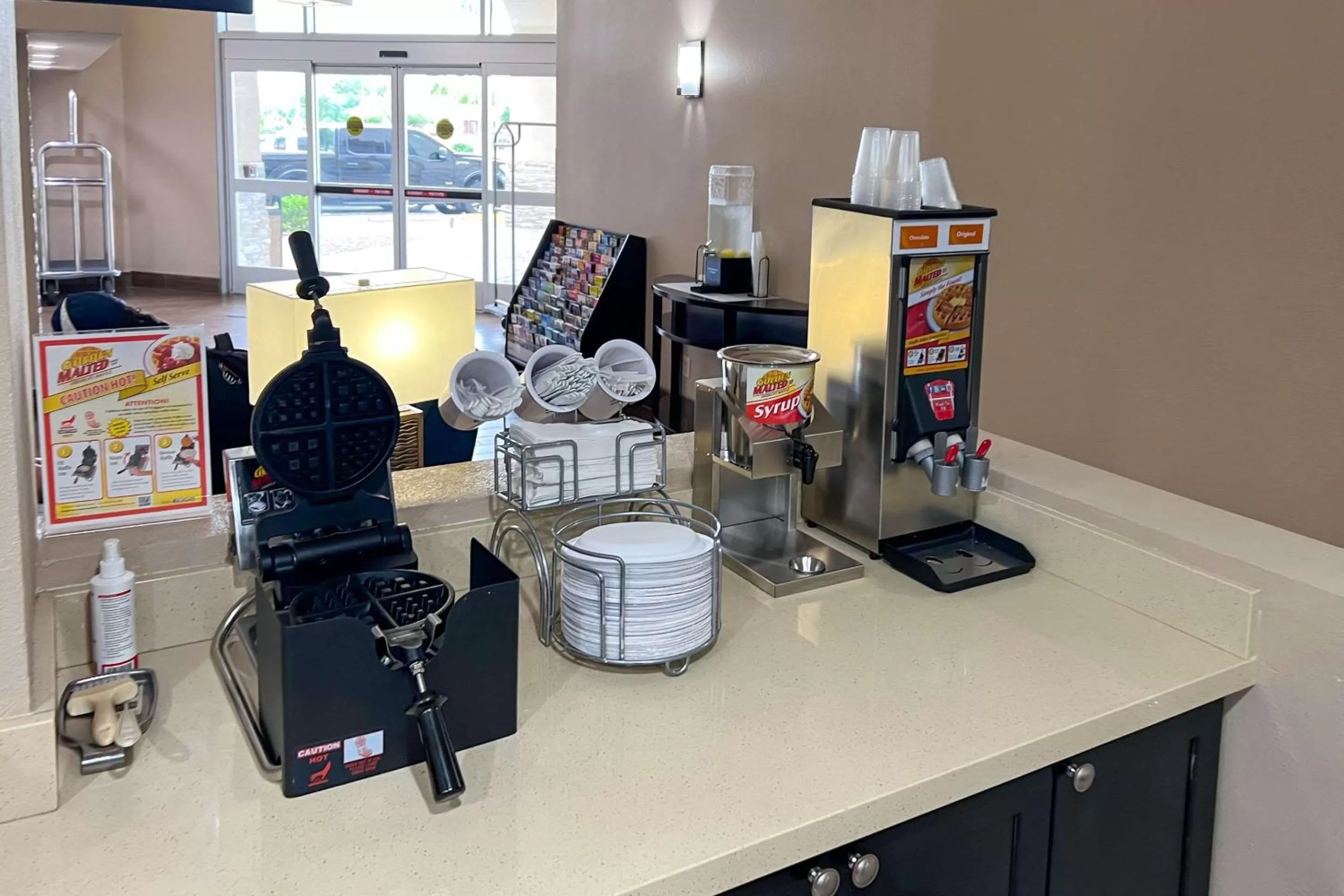 Breakfast in Comfort Inn & Suites Surprise Near Sun City West