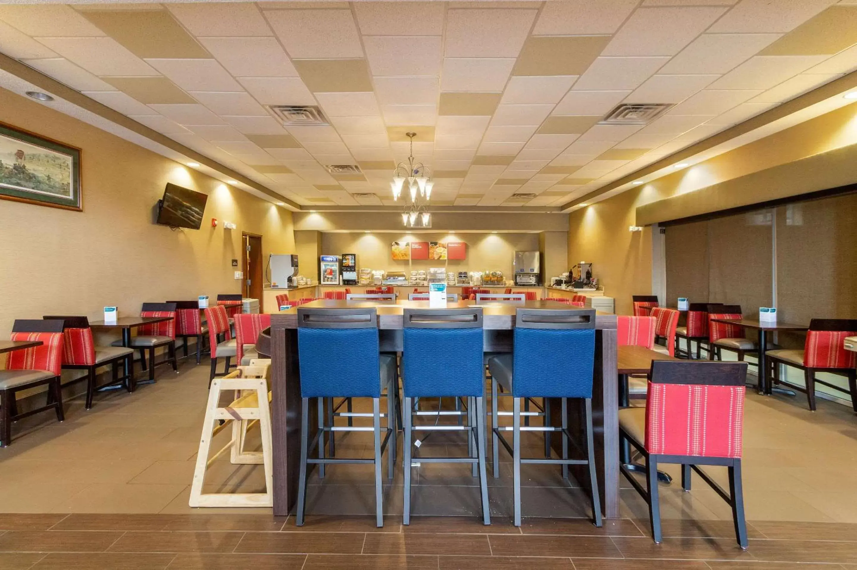 Restaurant/Places to Eat in Comfort Suites Near Gettysburg Battlefield Visitor Center