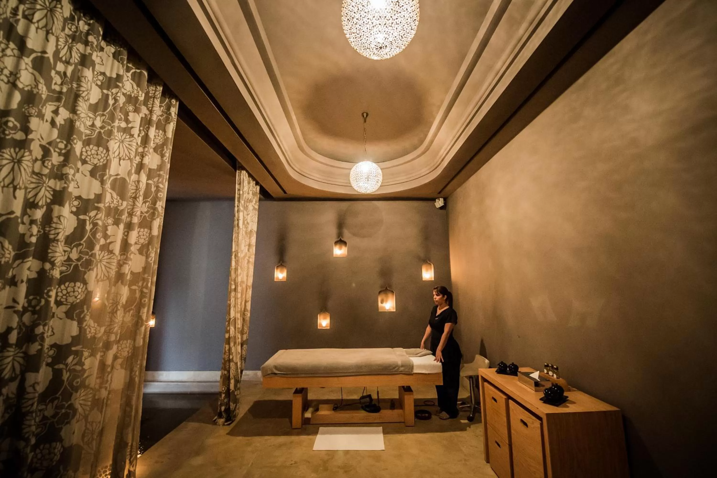 Massage in Palais Namaskar