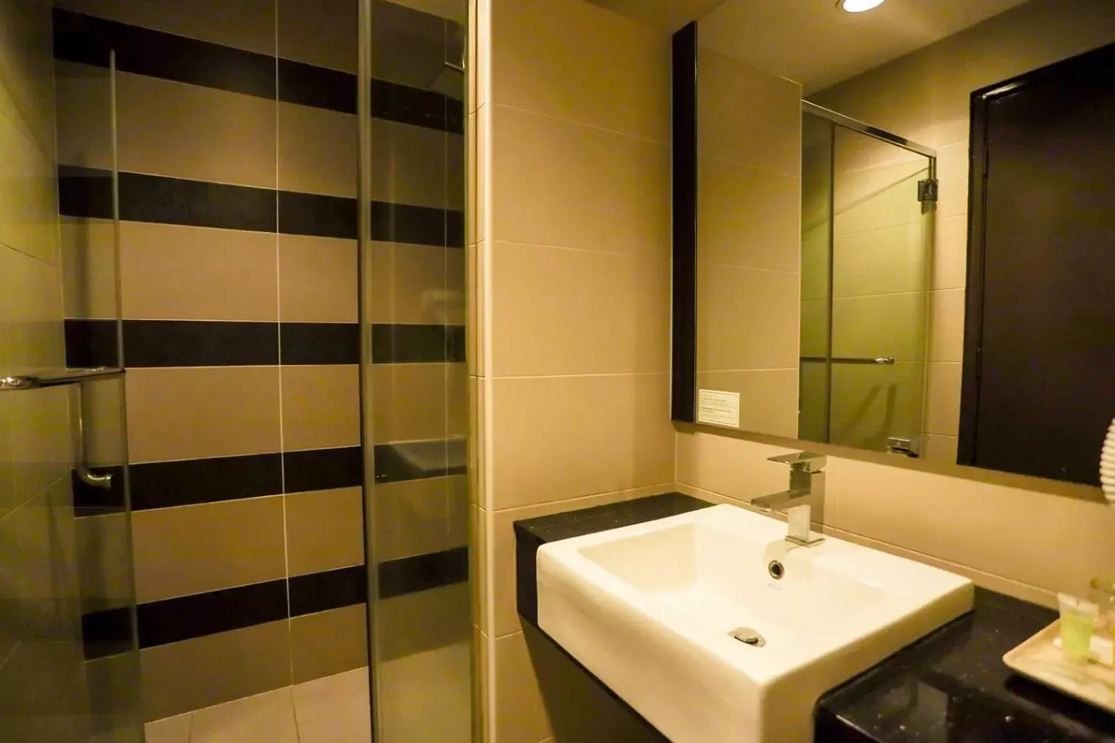 Shower, Bathroom in Marvelux Hotel